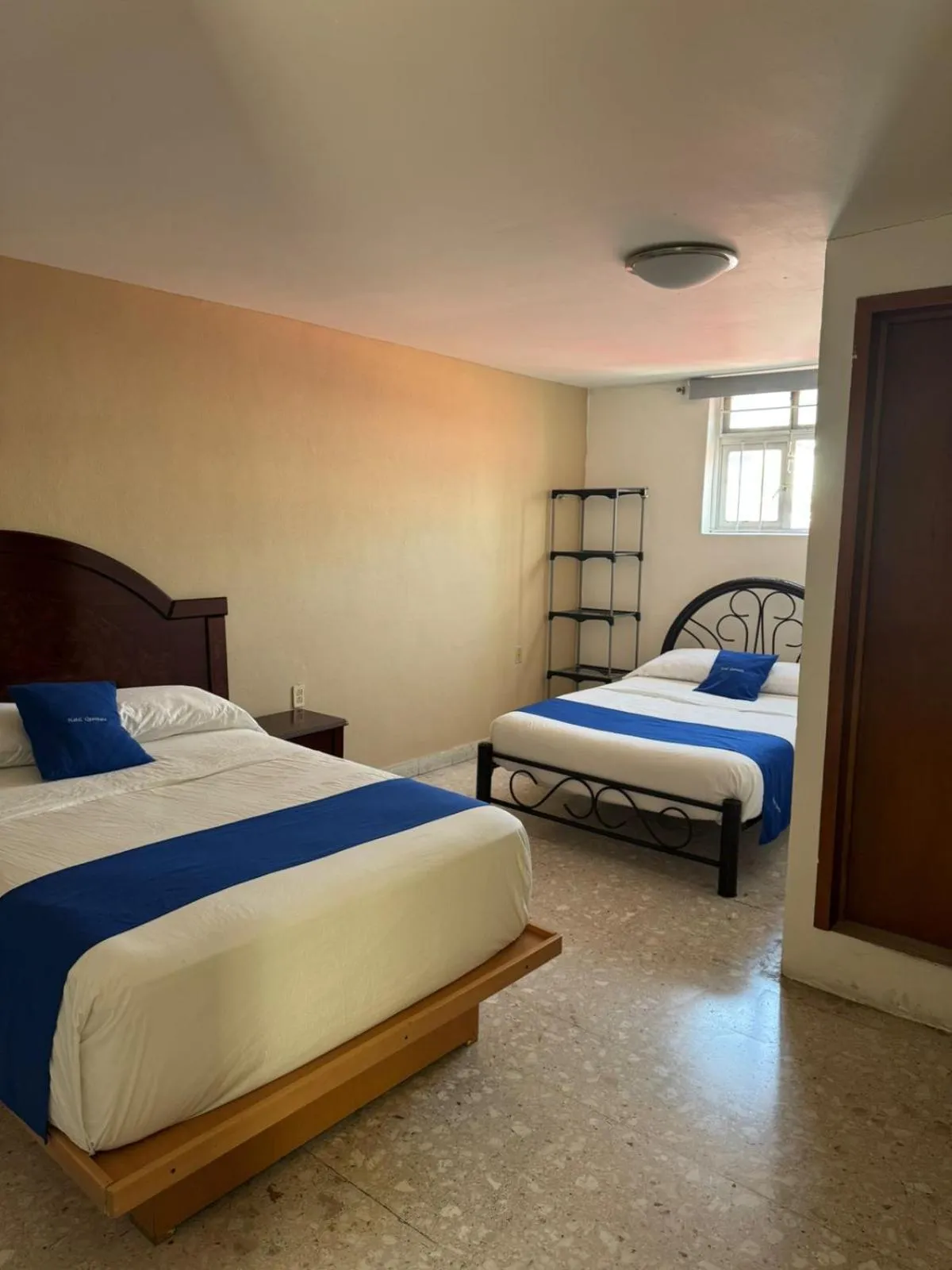 Bathroom, Bed in Hotel Queretaro