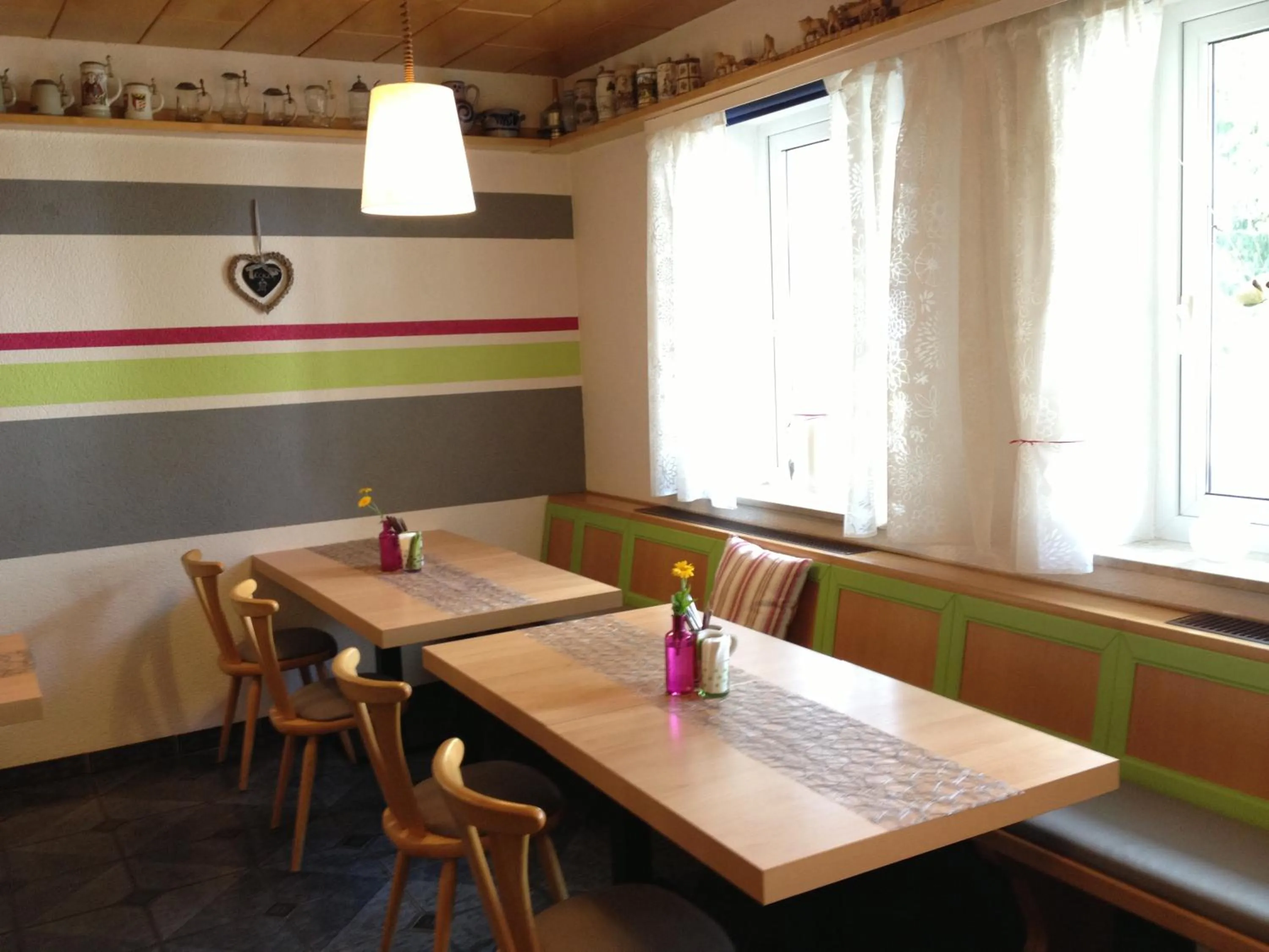 Restaurant/places to eat in Hotel Gasthof Turm