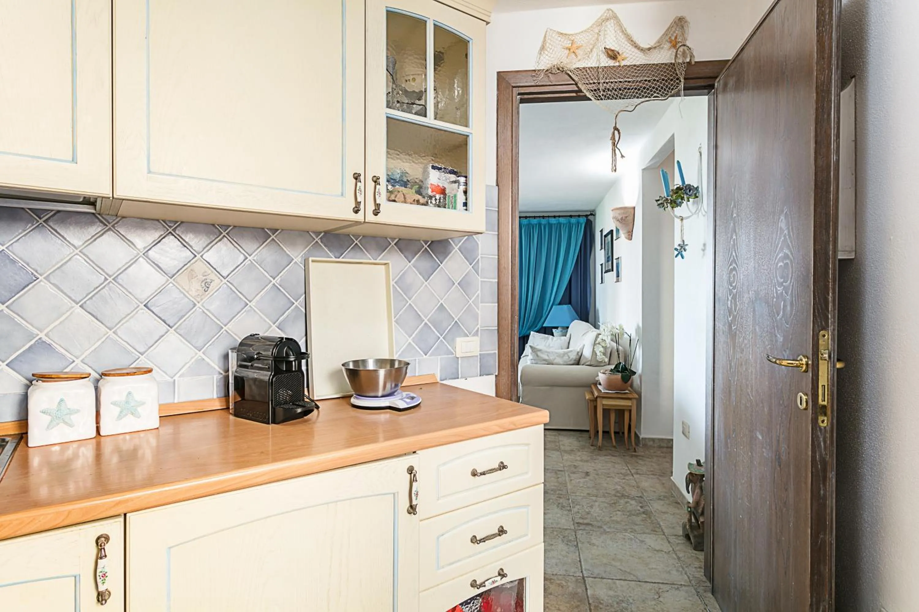 Kitchen or kitchenette in Casa Gaia al mare