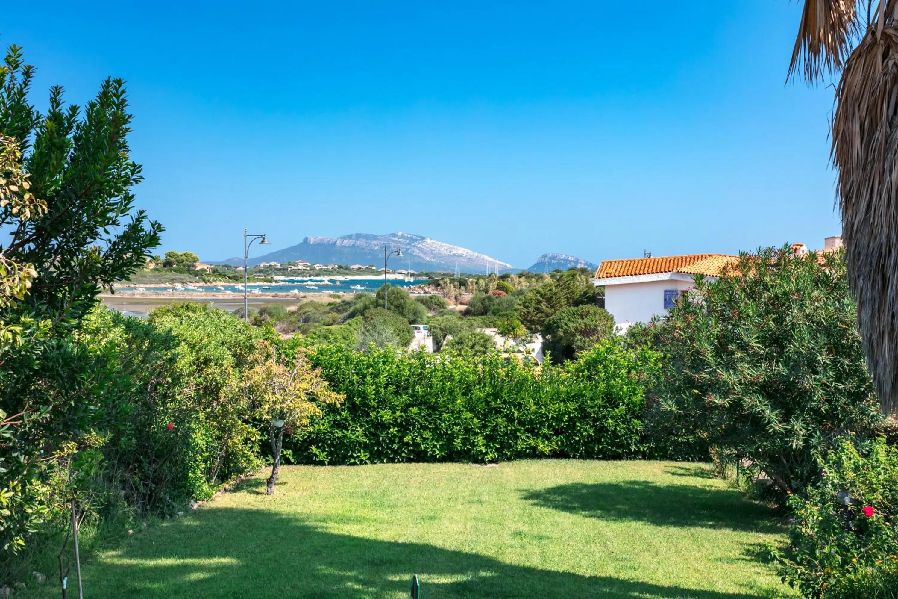 Property building in Casa Gaia al mare
