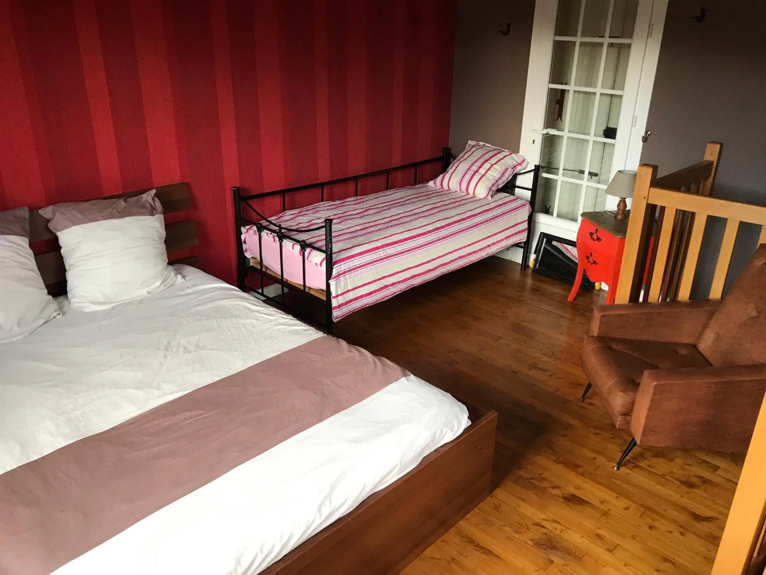 Bed in Moulin sous la Vergne