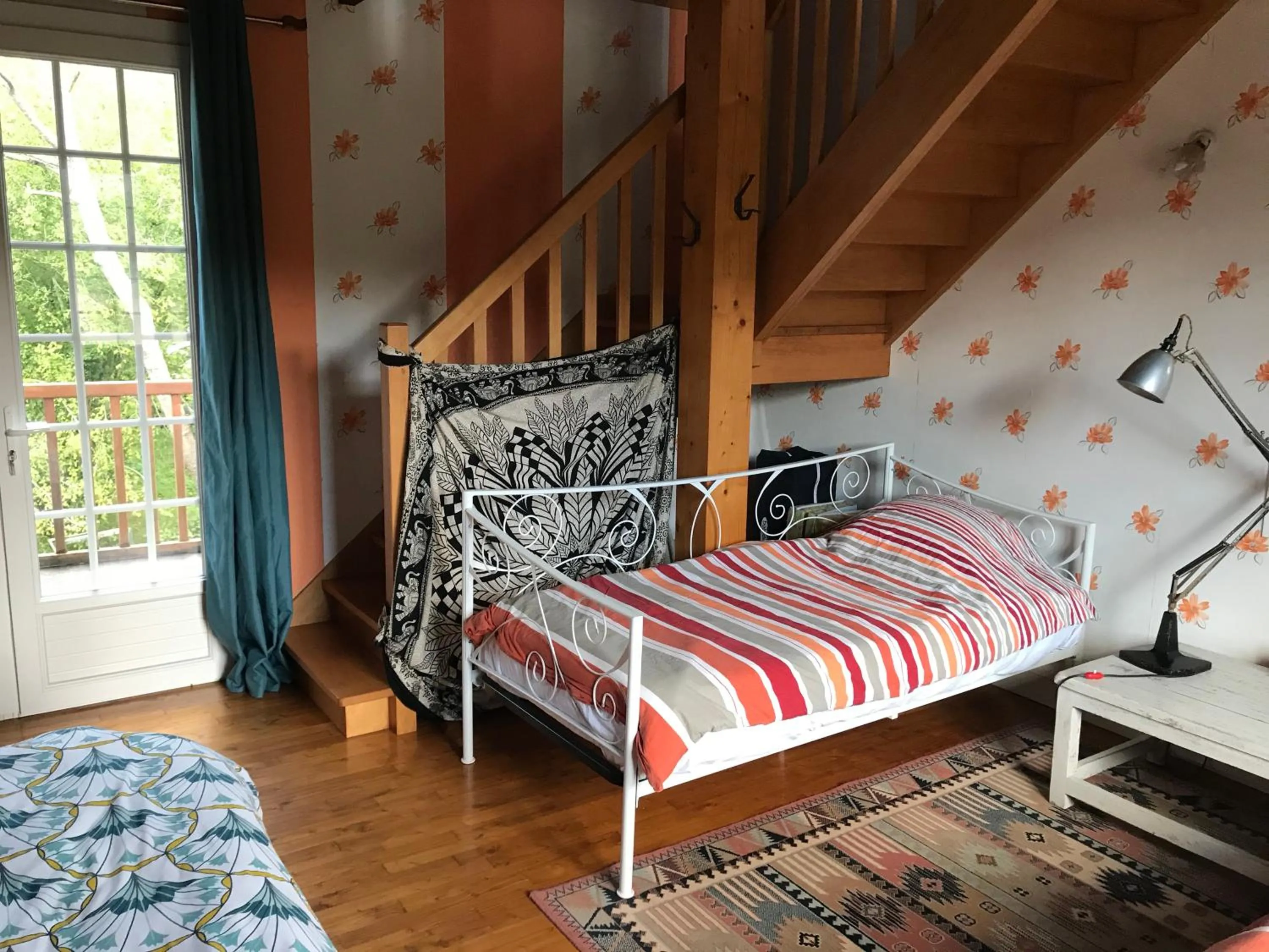 Bed in Moulin sous la Vergne