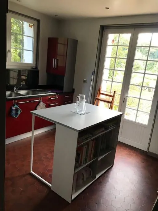 Kitchen or kitchenette in Moulin sous la Vergne
