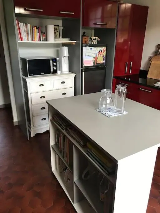 Kitchen or kitchenette in Moulin sous la Vergne