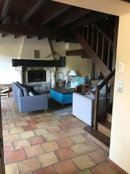 Living room in Moulin sous la Vergne