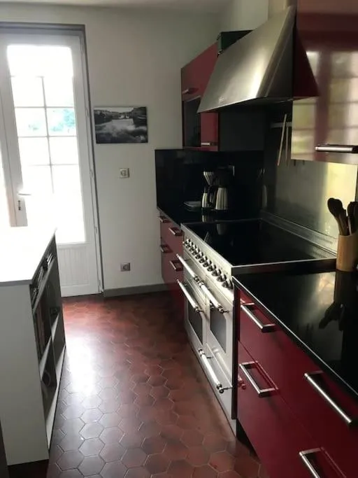 Kitchen or kitchenette in Moulin sous la Vergne