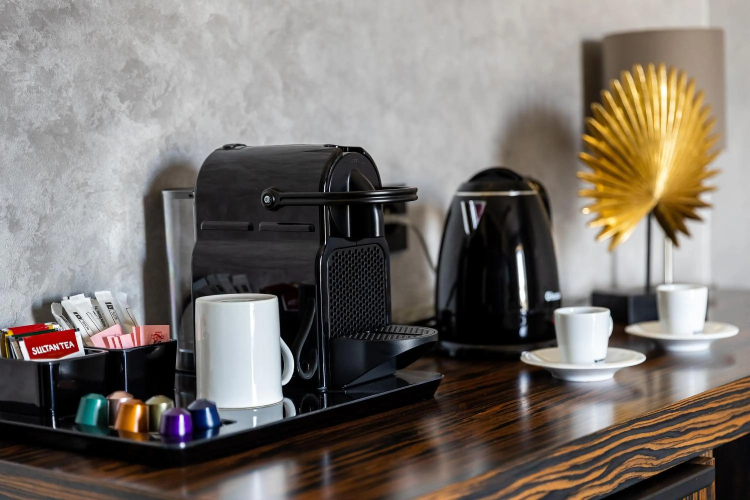 Coffee/tea facilities in Nour Plazza Hotel