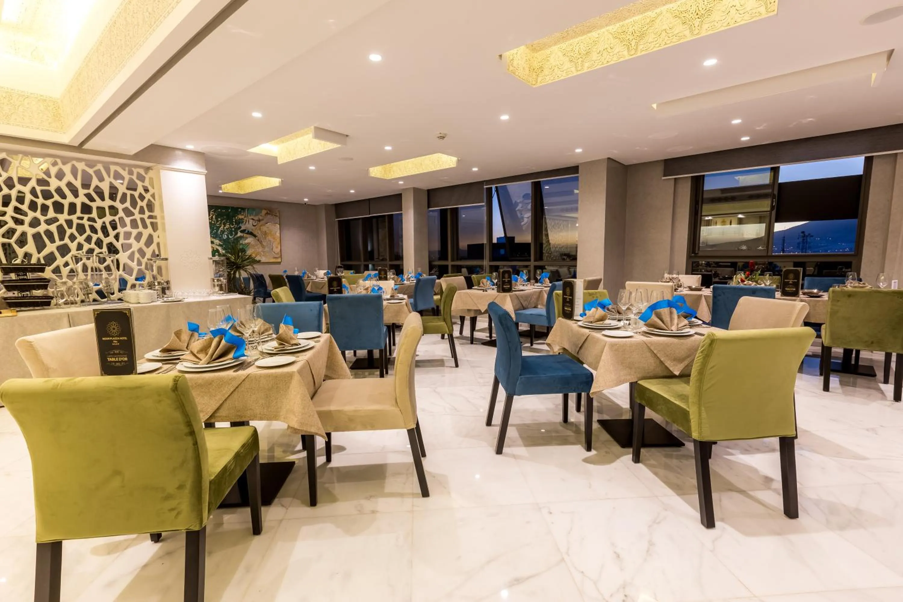 Restaurant/places to eat in Nour Plazza Hotel