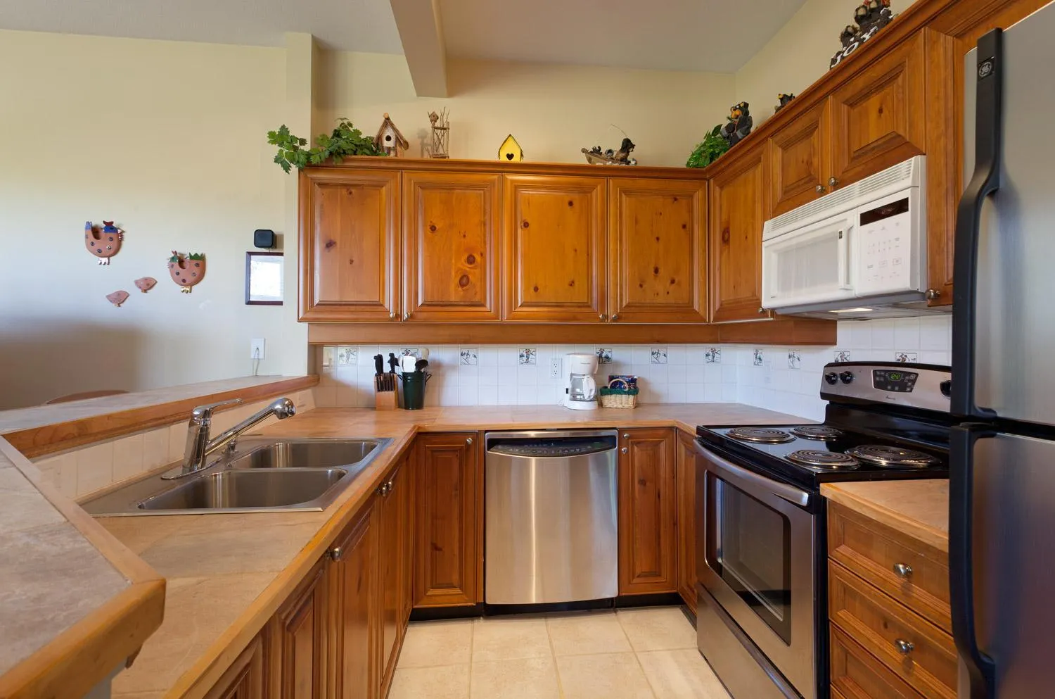 Kitchen or kitchenette in Blackcomb Greens by Whistler Premier