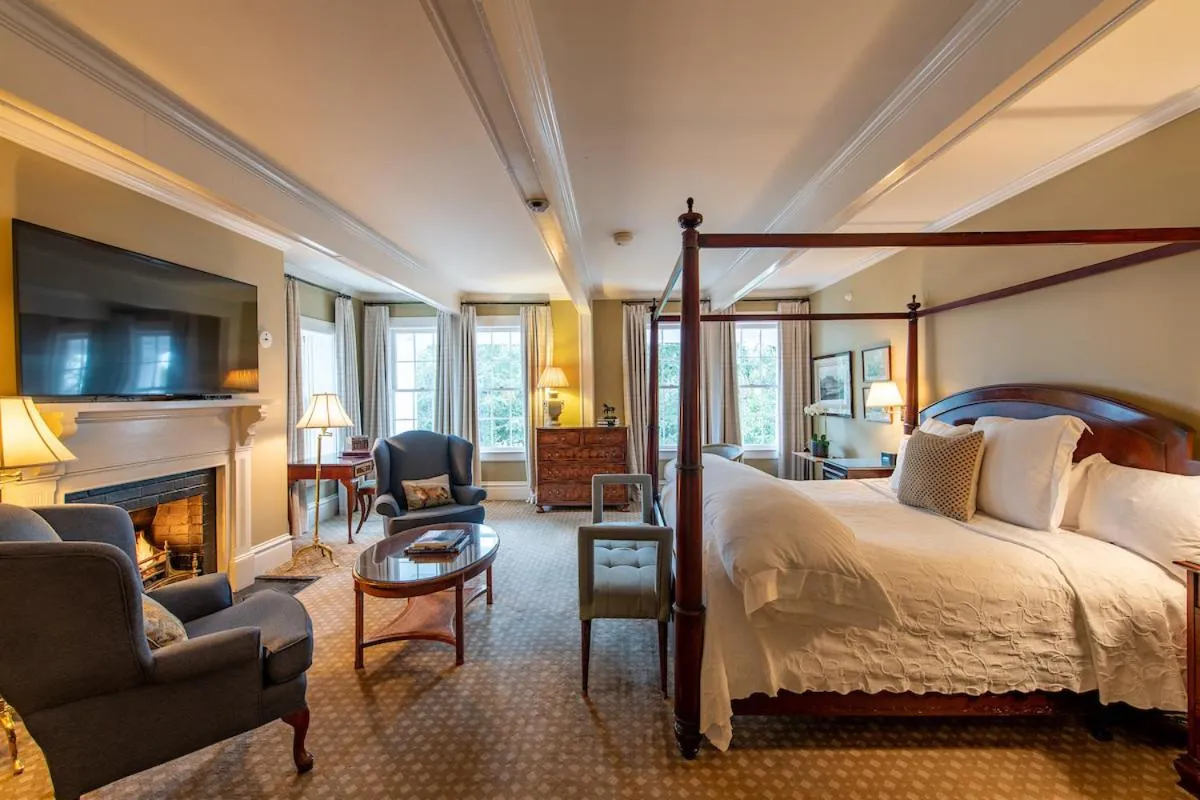 King Room with Spa Bath in The Willcox