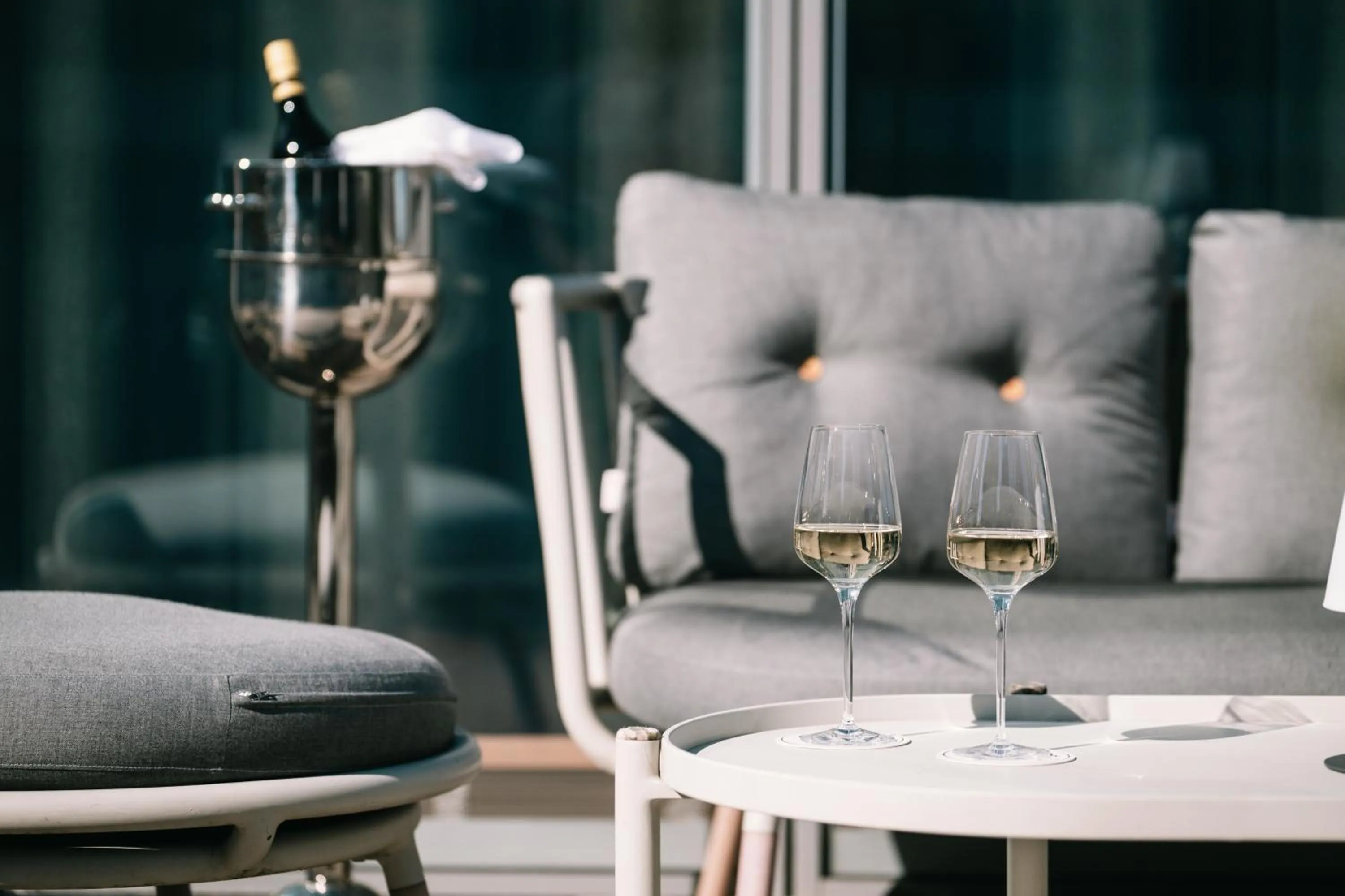 Lounge or bar in HIRSCHEN OBERKIRCH - Design Boutique Hotel