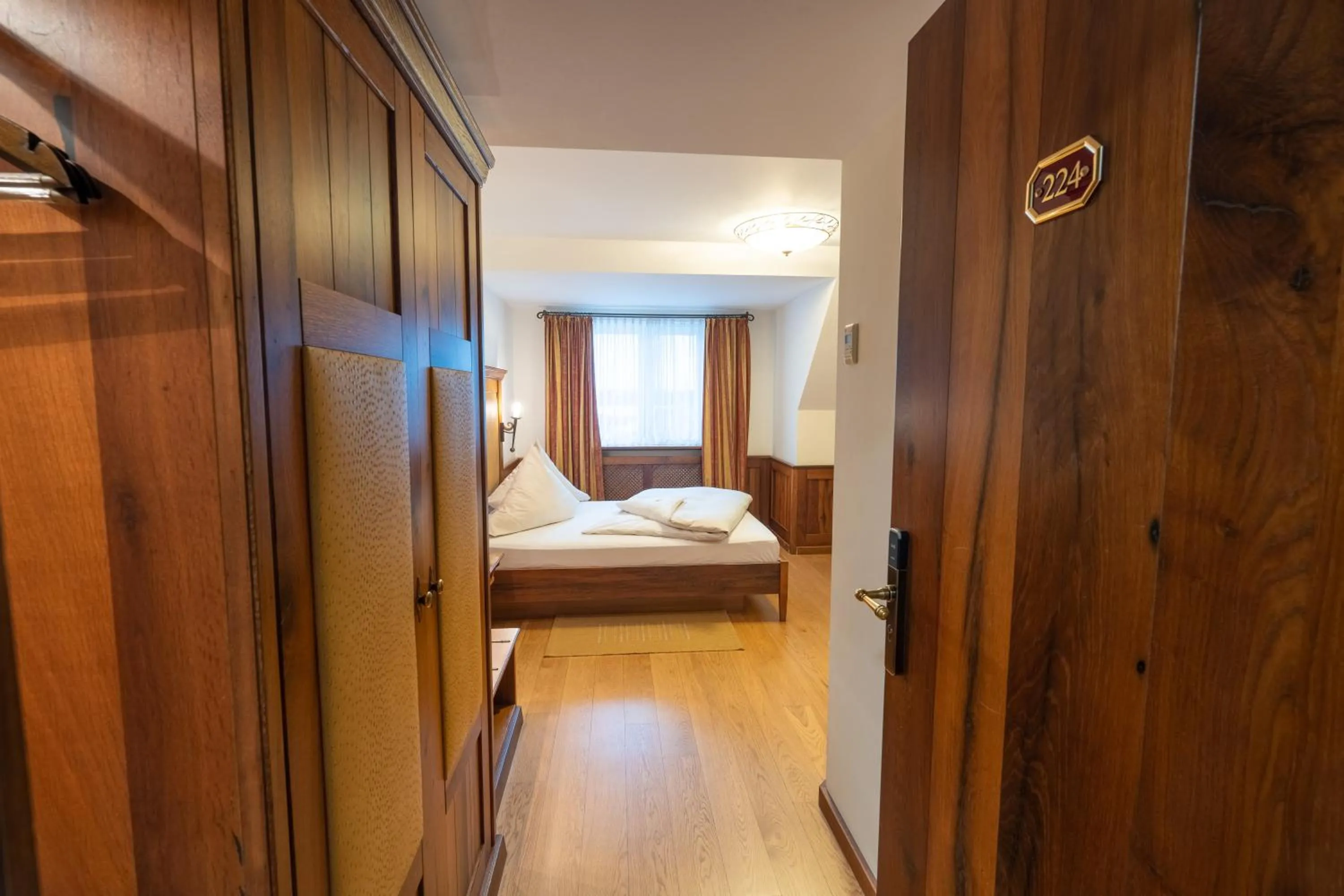 Hotel Hirsch