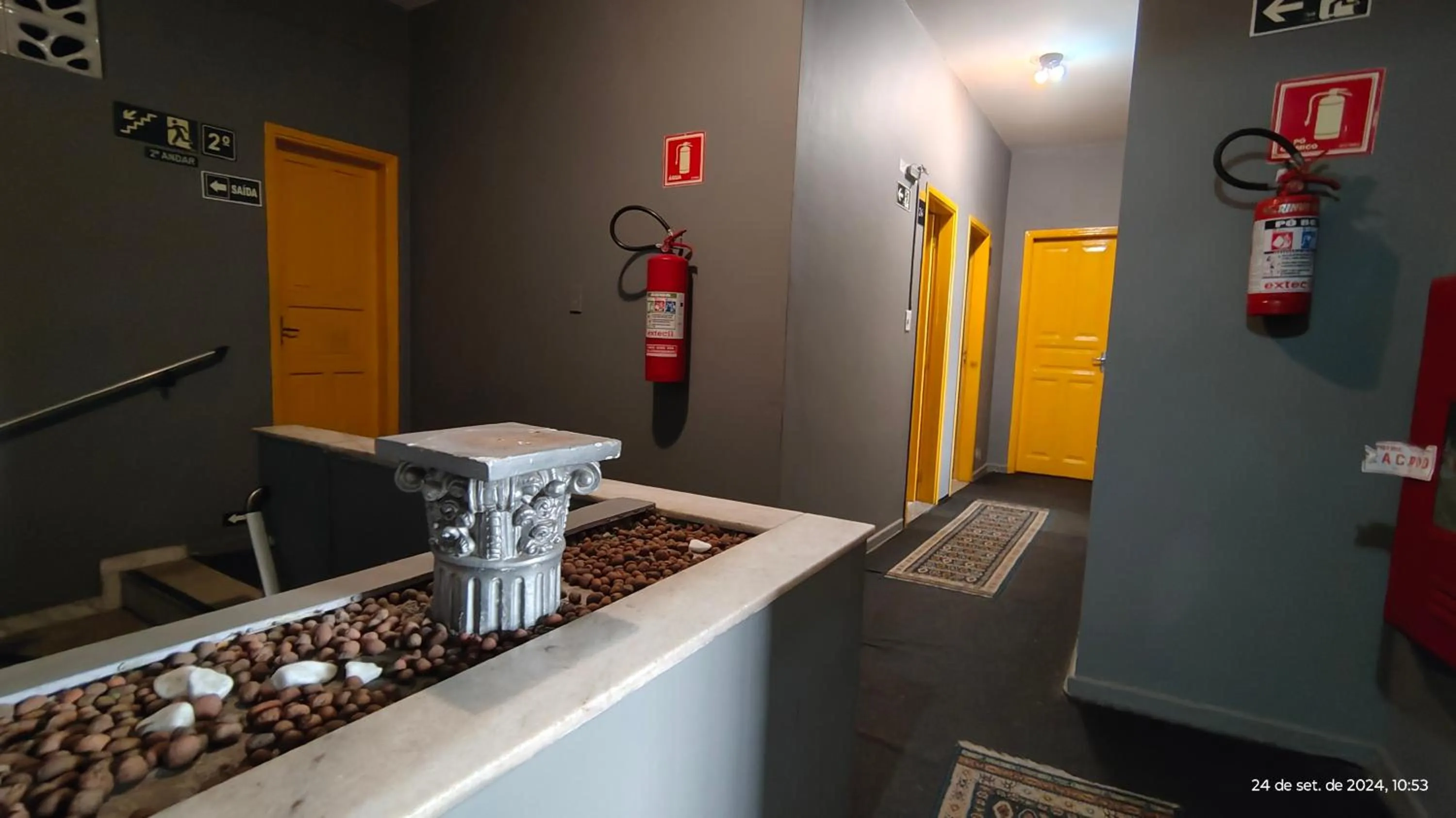 Facade/entrance in Marinus Hotel