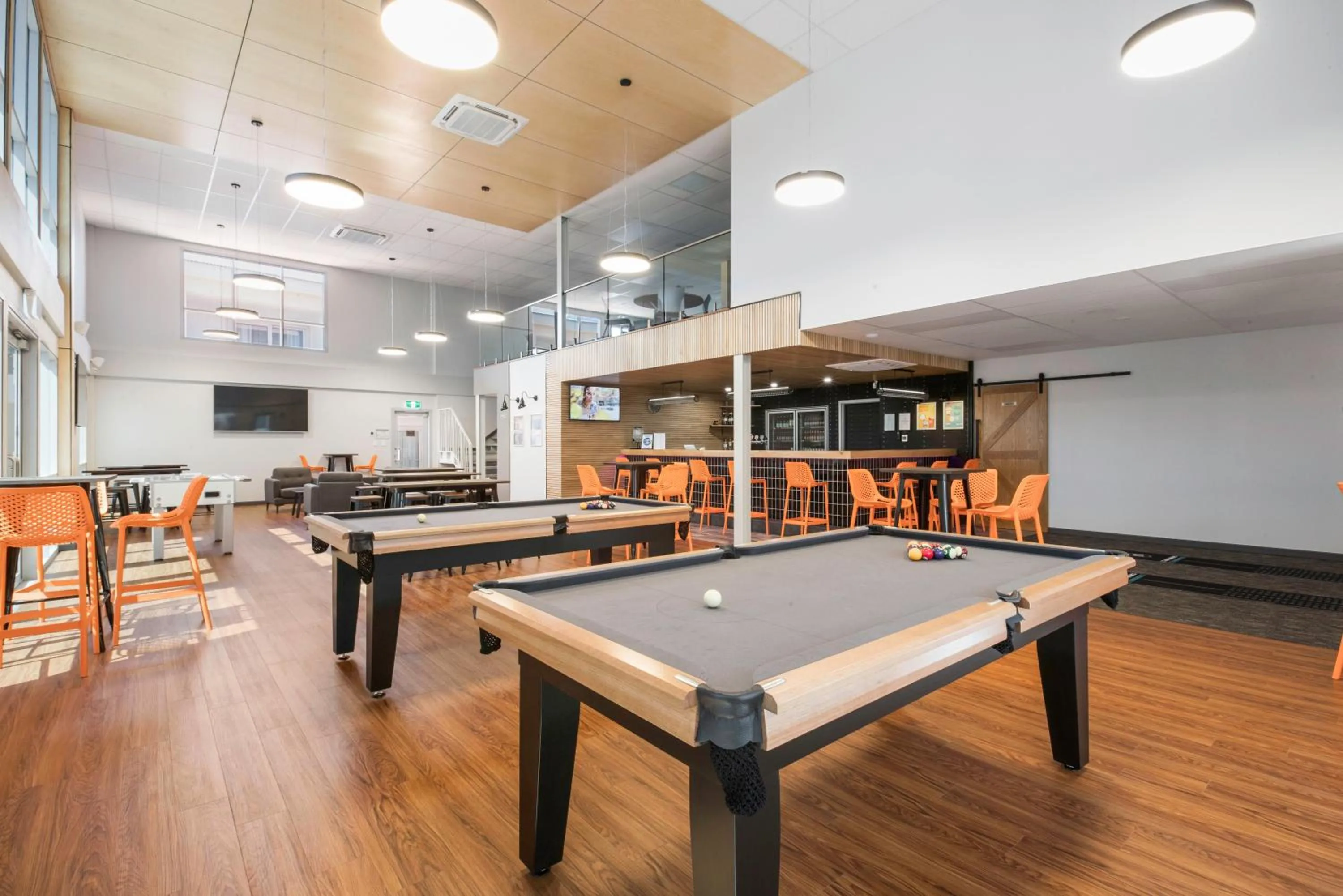 Billiard in Velocity Motel & Bistro-WA