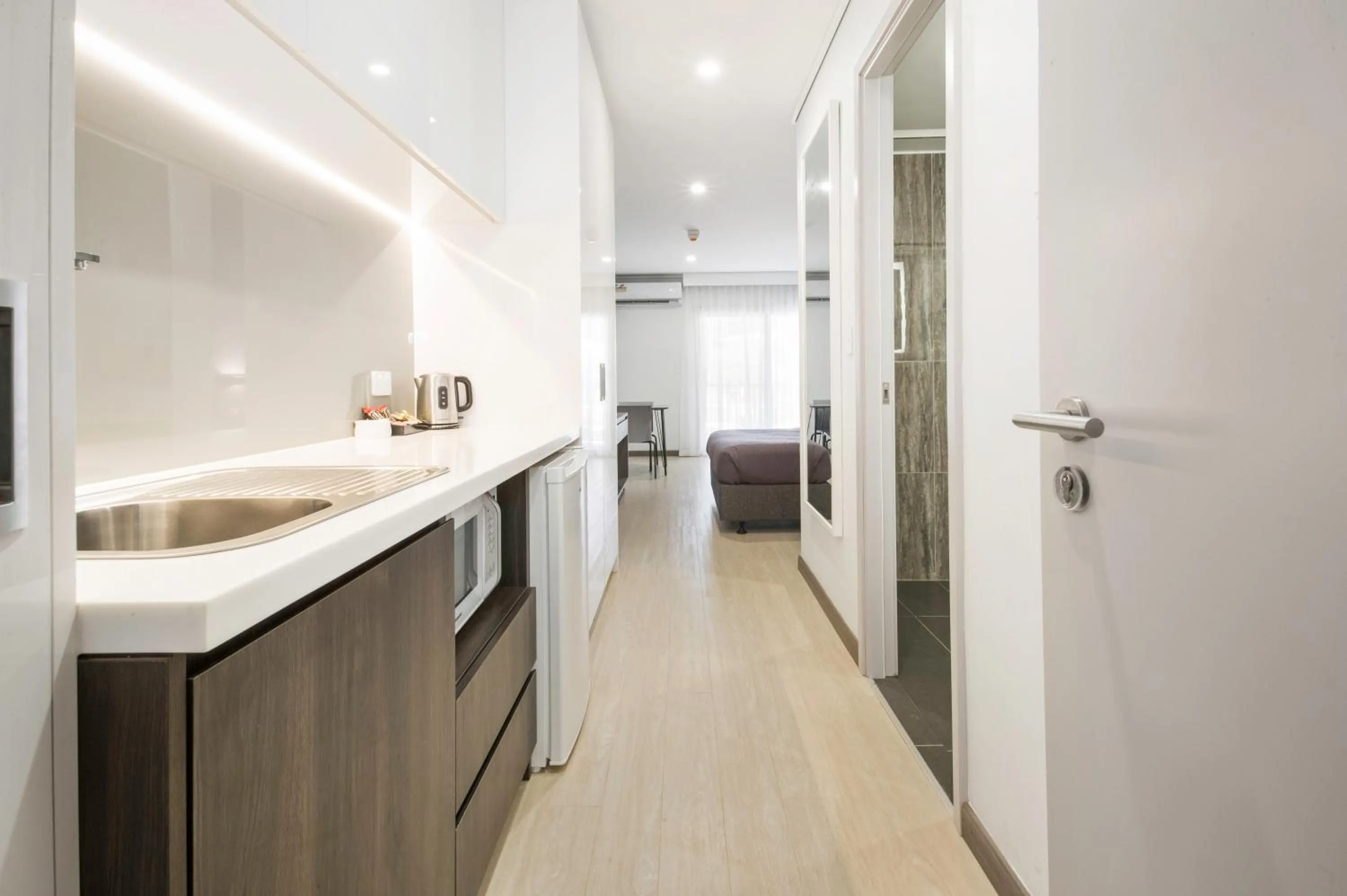 Coffee/tea facilities in Velocity Motel & Bistro-WA