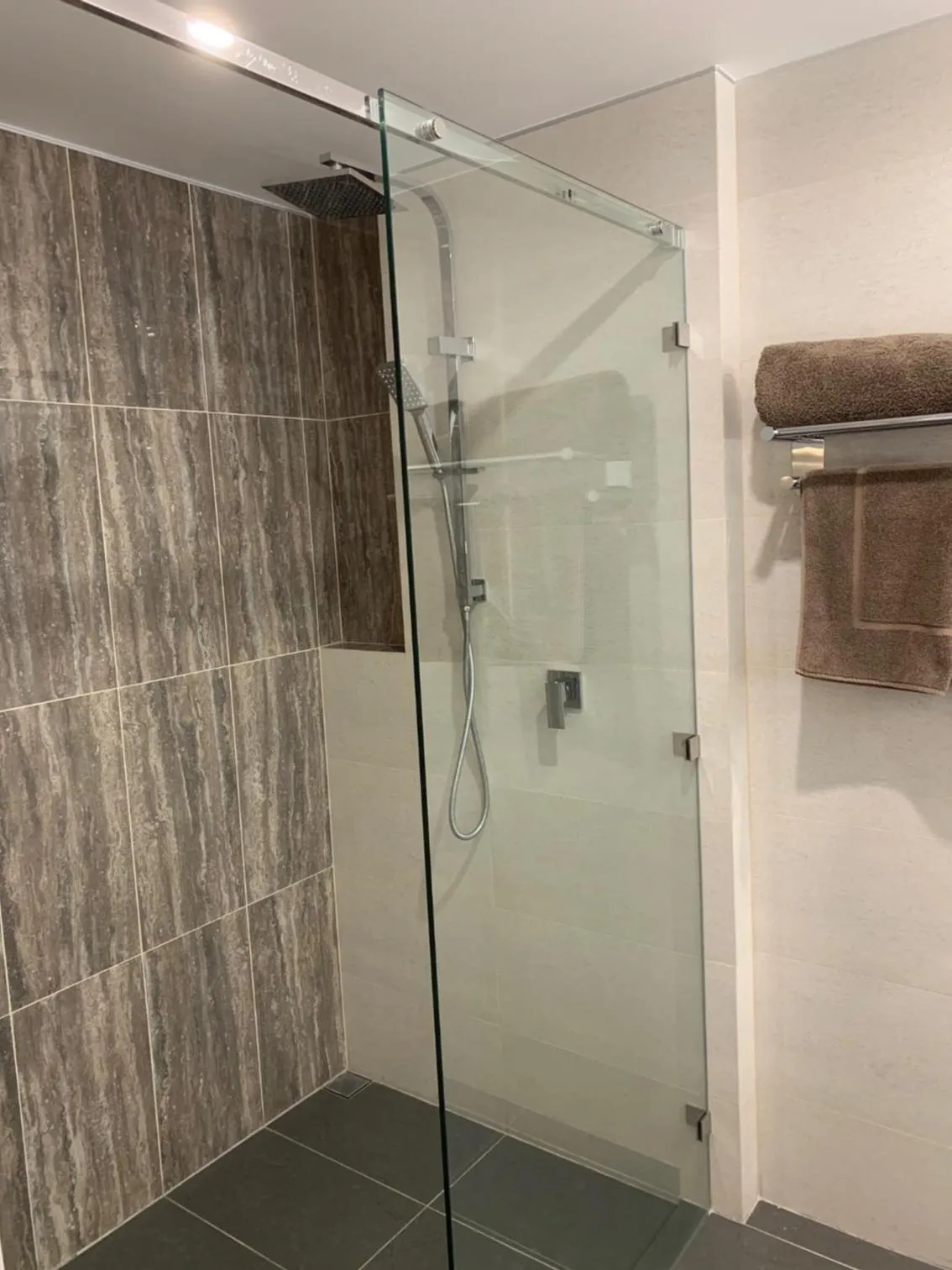 Bathroom in Velocity Motel & Bistro-WA