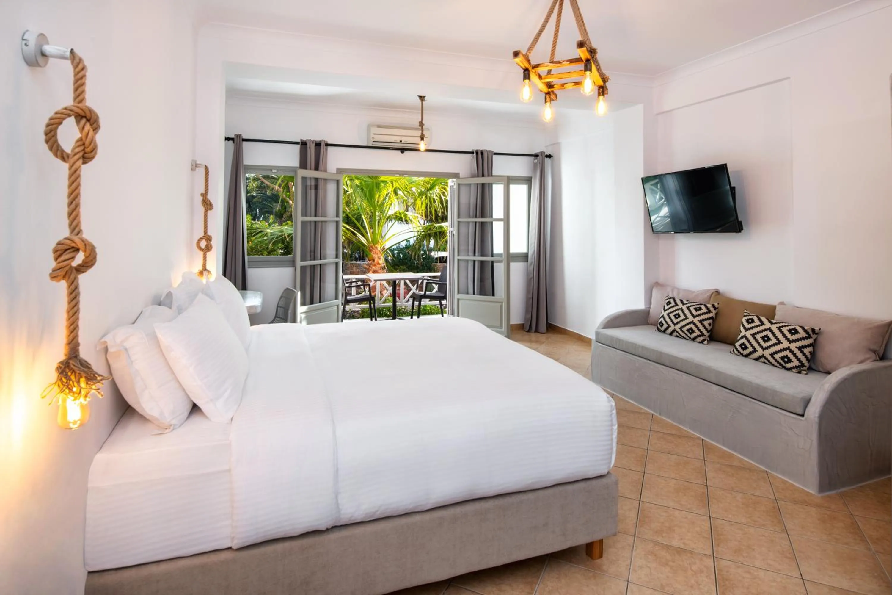 Garden, Bed in Kalya Suites