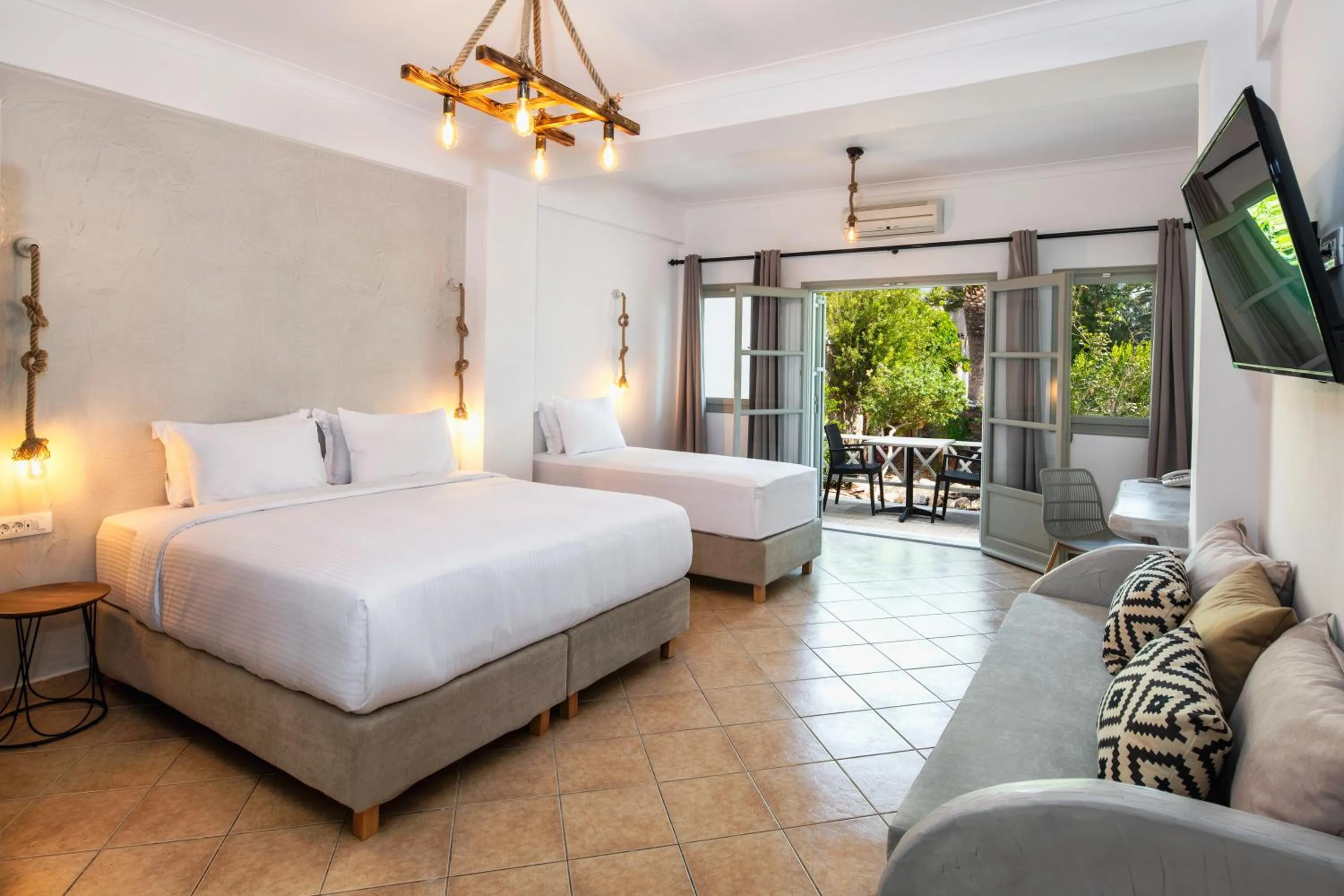 Garden, Bed in Kalya Suites