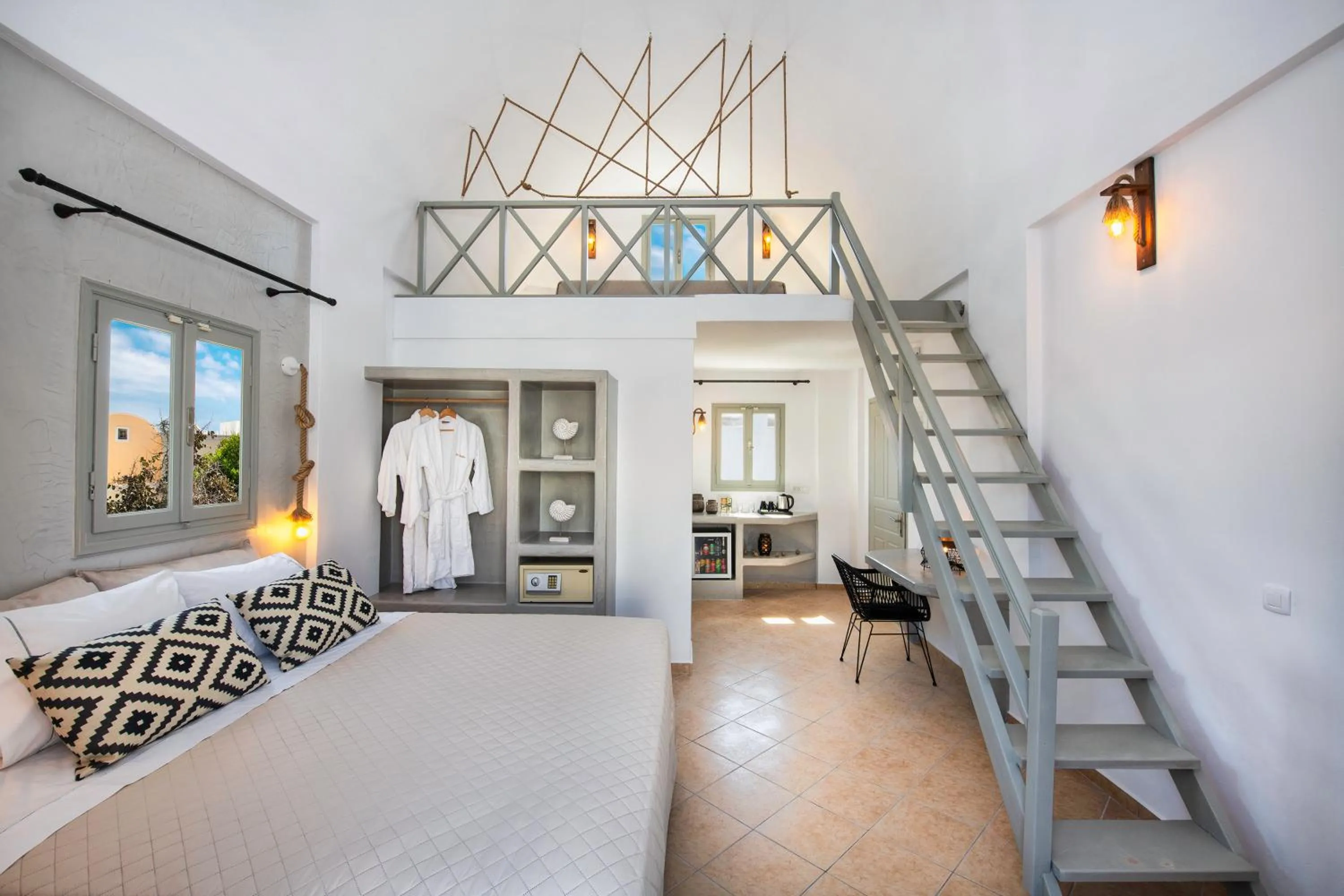 Photo of the whole room, Bed in Kalya Suites