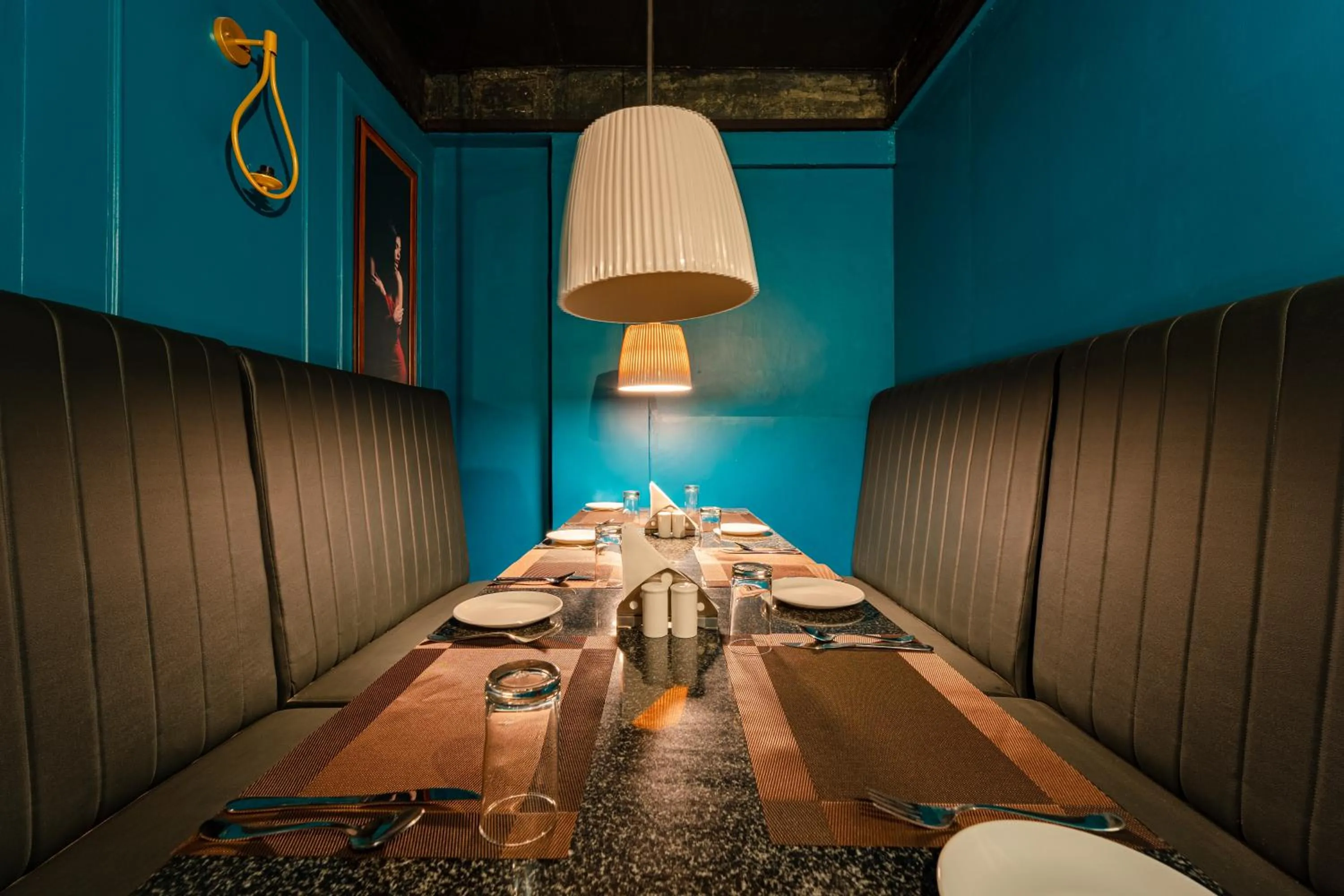 Lounge or bar in Rolling space