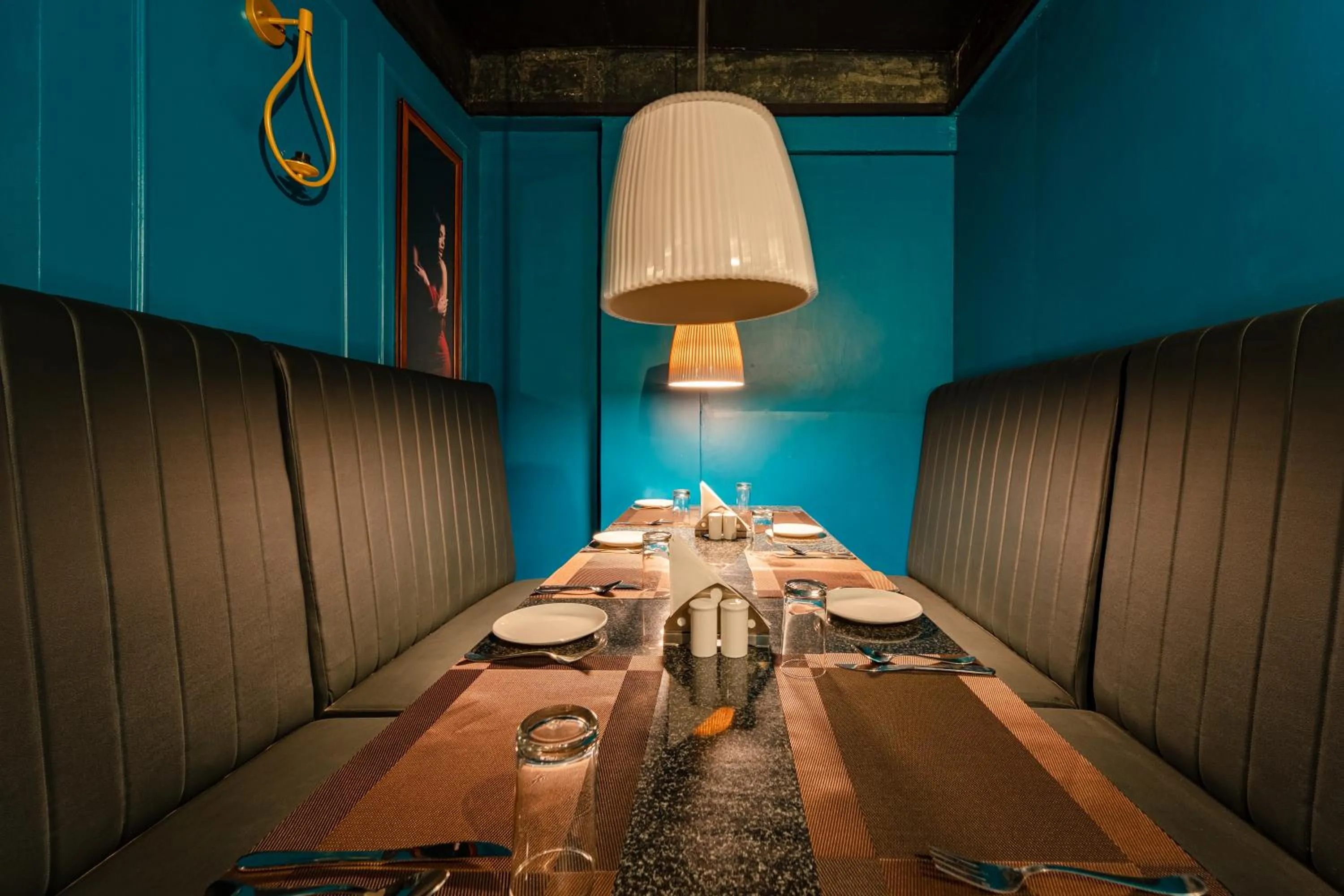 Lounge or bar in Rolling space