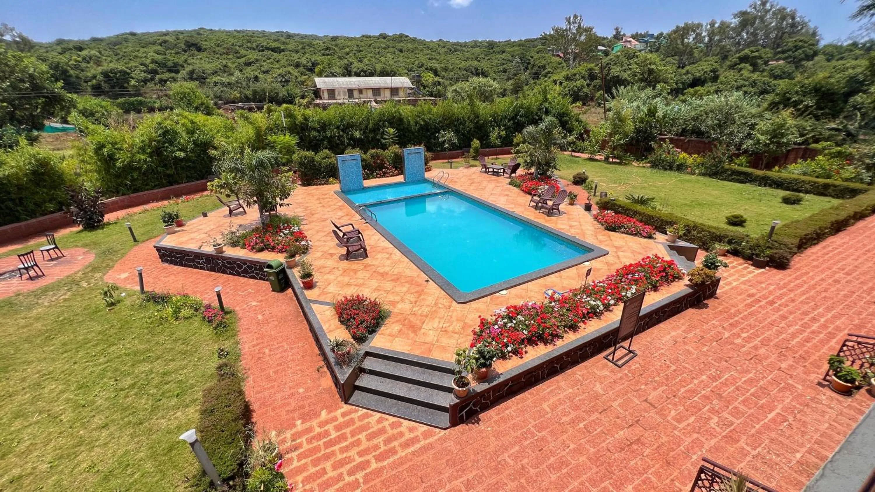 Garden in Rahi Forest View