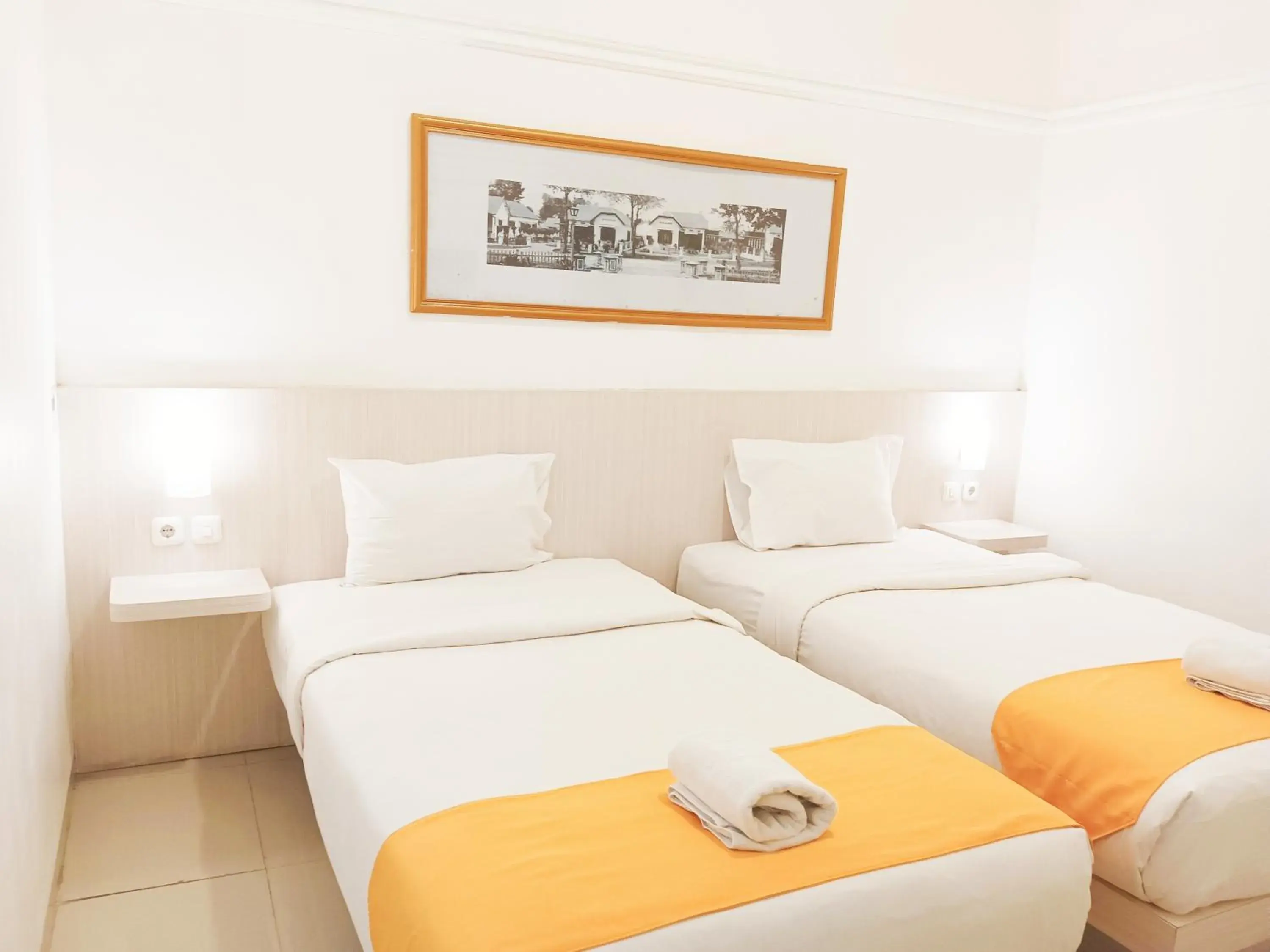 Deluxe Twin Room in Victoria Bed & Breakfast Deluxe Twin Room in Victoria Bed & Breakfast