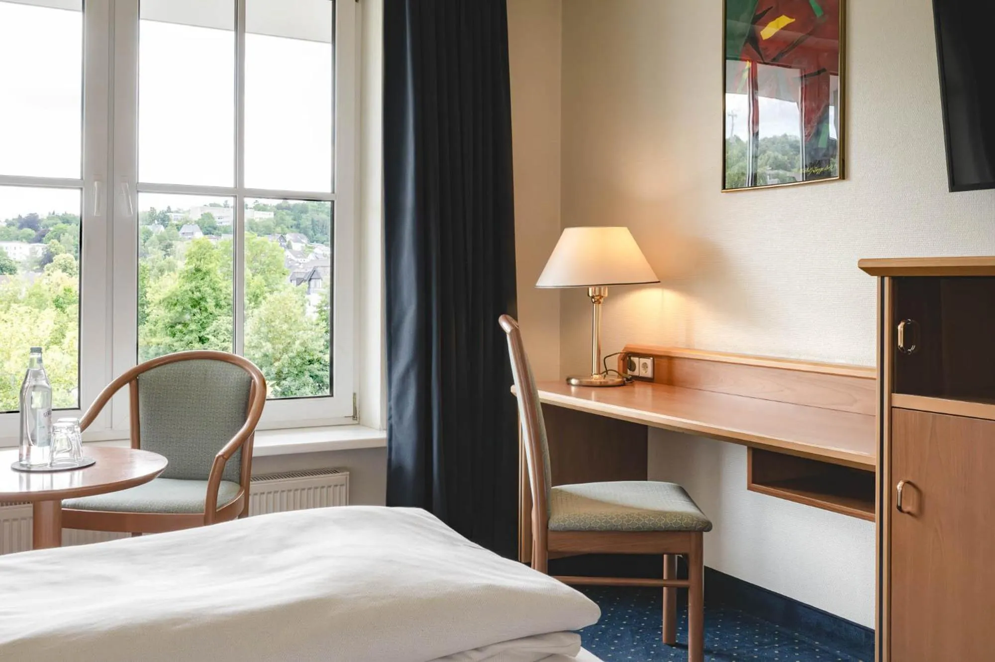 Photo of the whole room, Bed in Sunderland Hotel