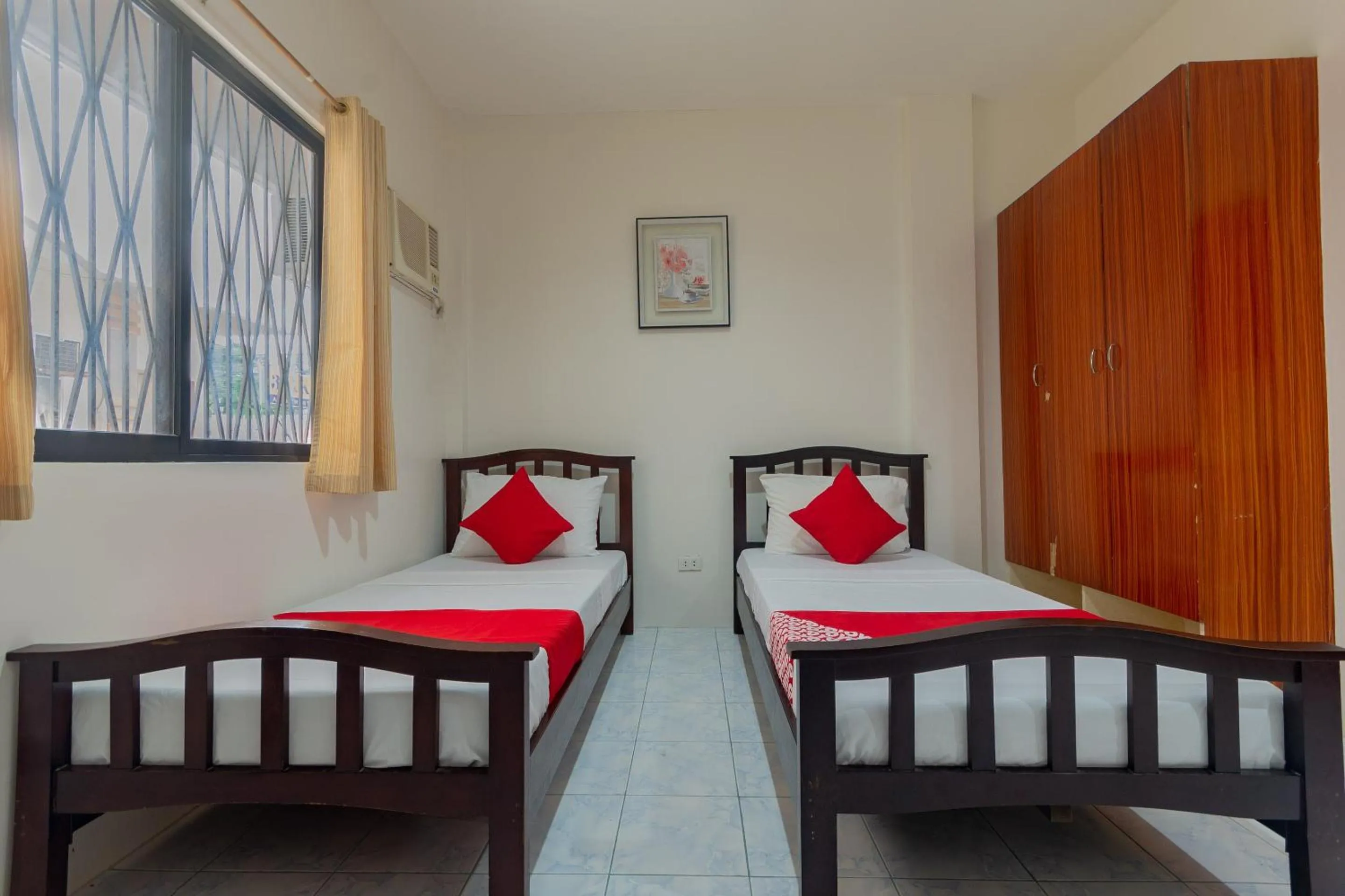 Bedroom, Bed in 3j's And K Apartment