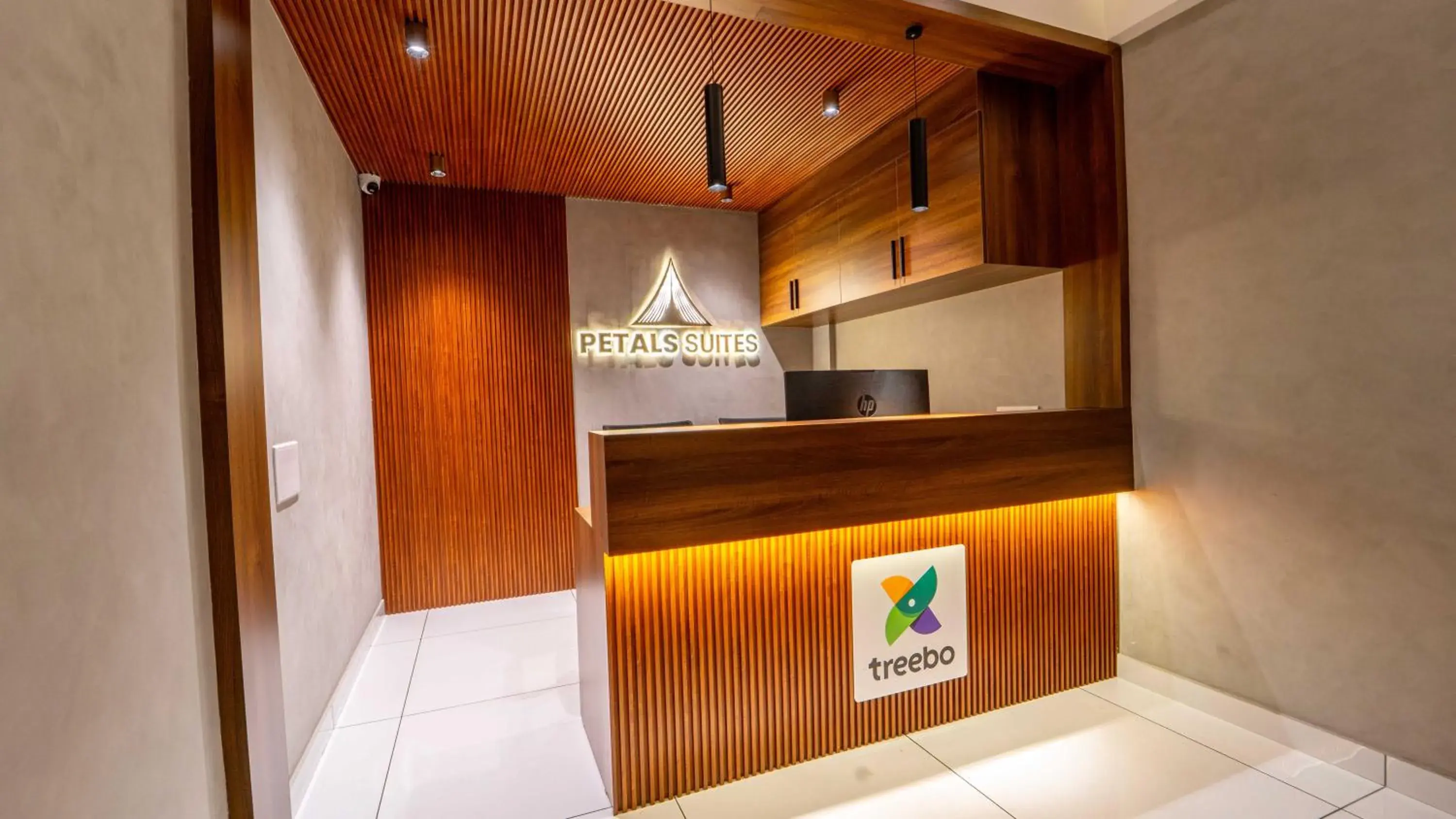 Lobby or reception in Treebo Petals Suites Lobby or reception in Treebo Petals Suites