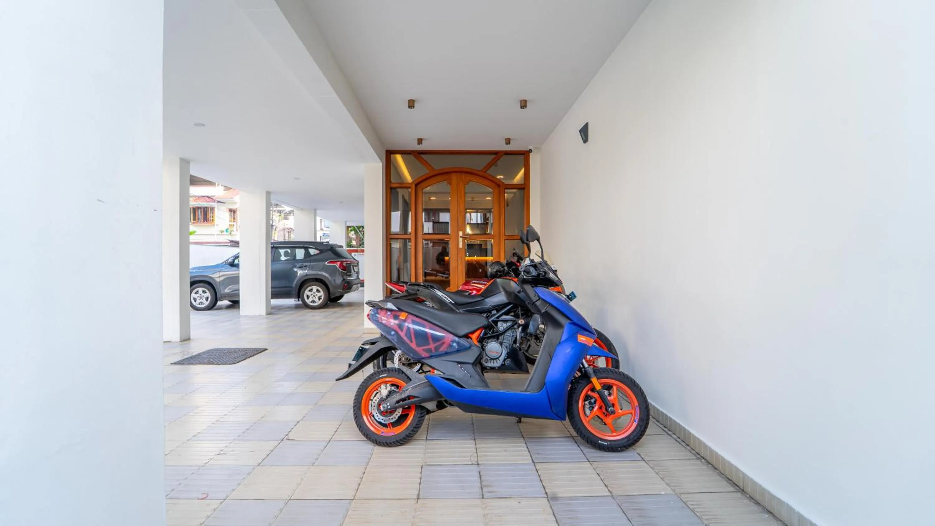 Parking in Treebo Petals Suites