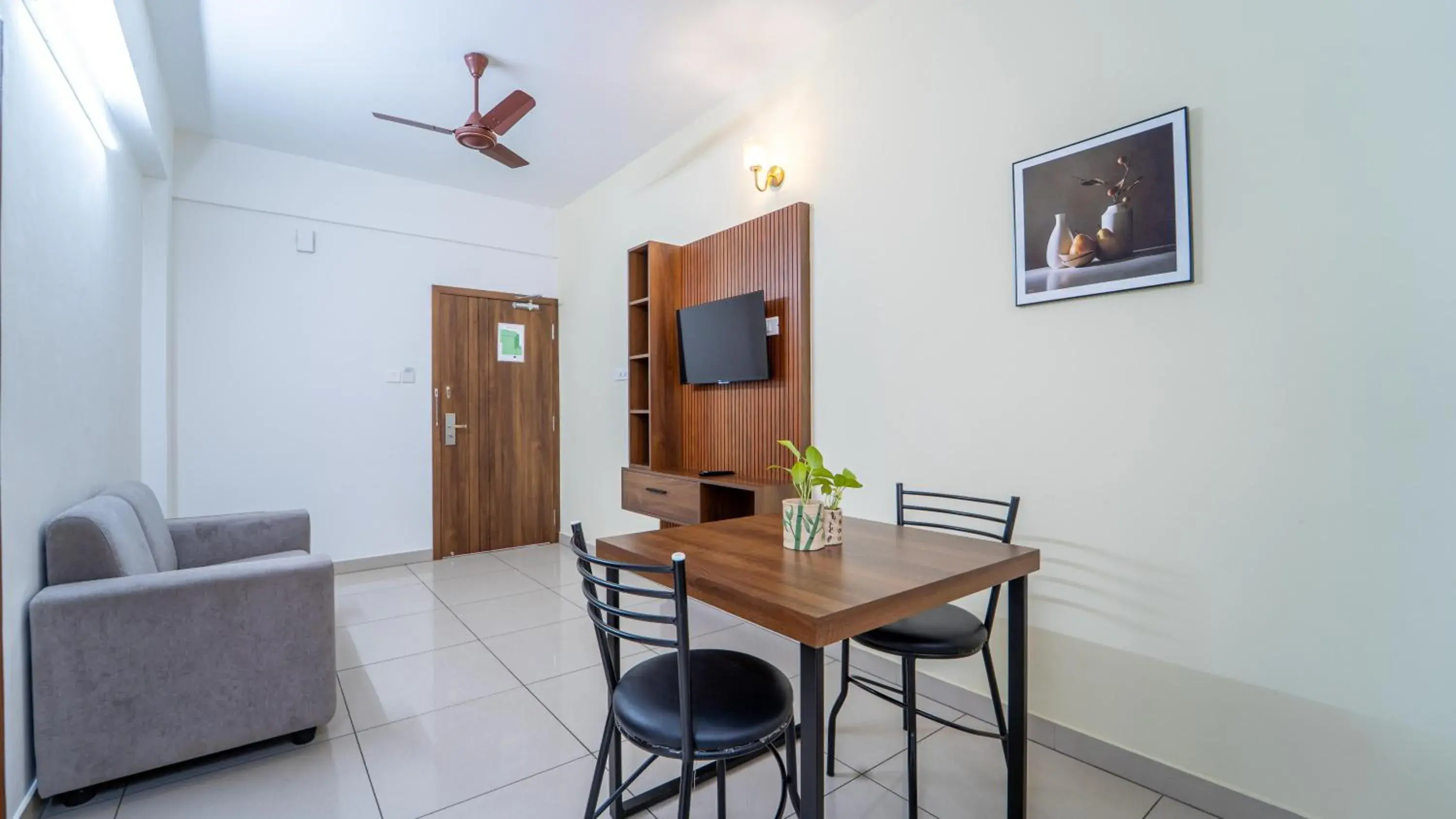 Living room in Treebo Petals Suites Living room in Treebo Petals Suites