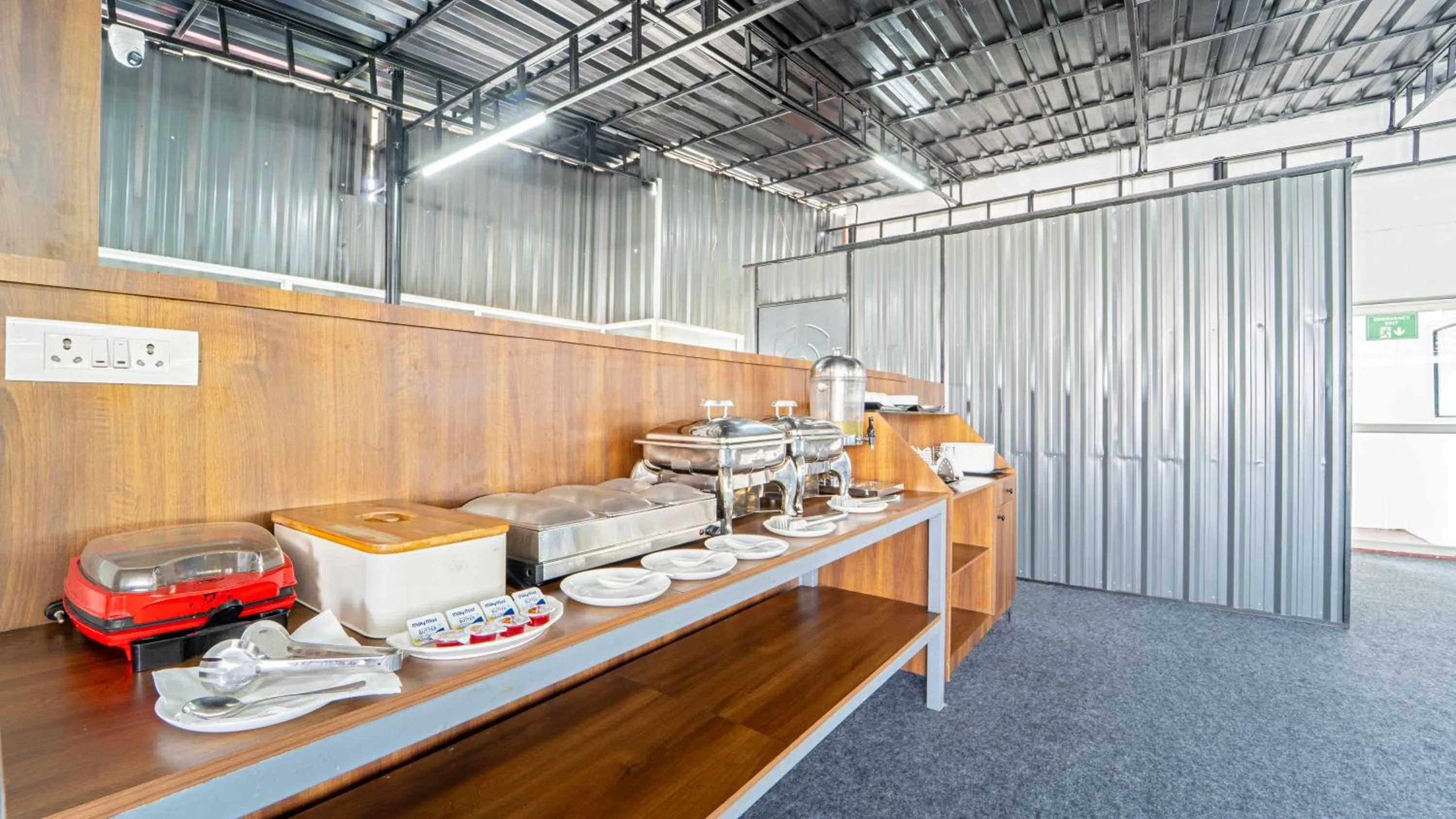 Dining area in Treebo Petals Suites