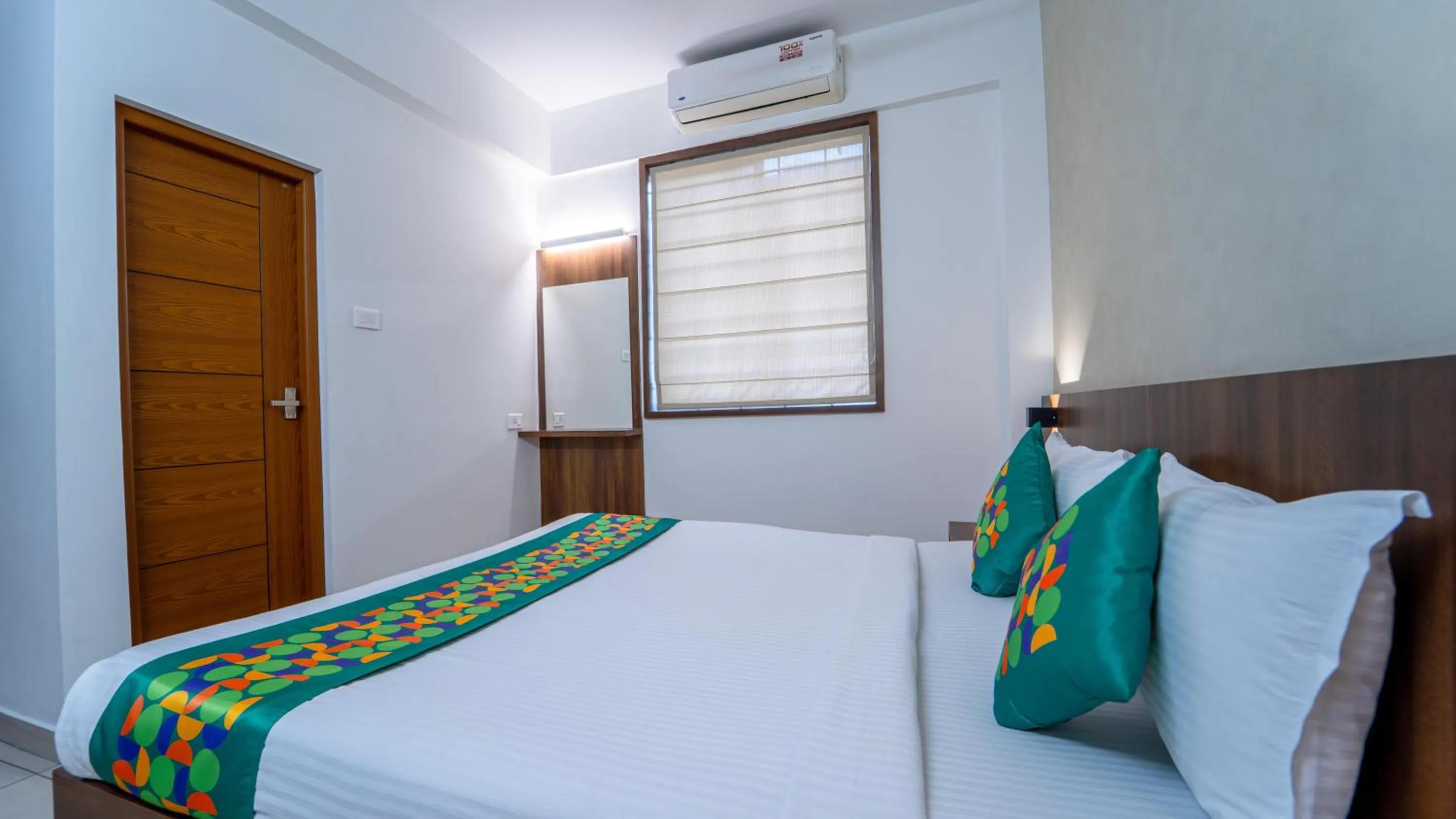 Bedroom, Bed in Treebo Petals Suites