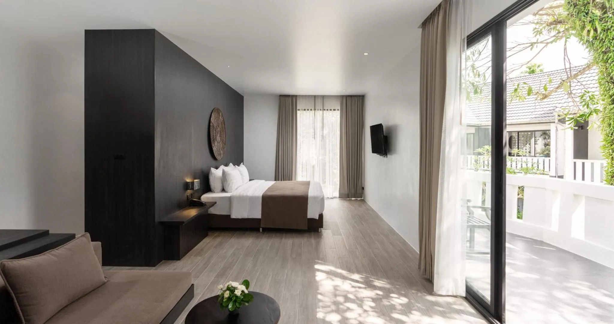 Guests in The Splash Koh Chang