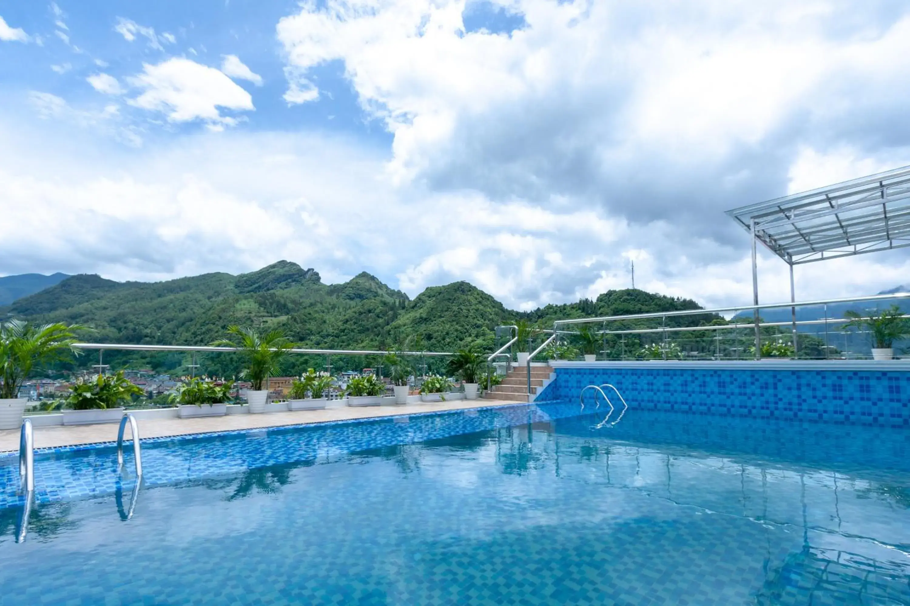 Pool view in Sapa Passion Hotel & Spa Pool view in Sapa Passion Hotel & Spa