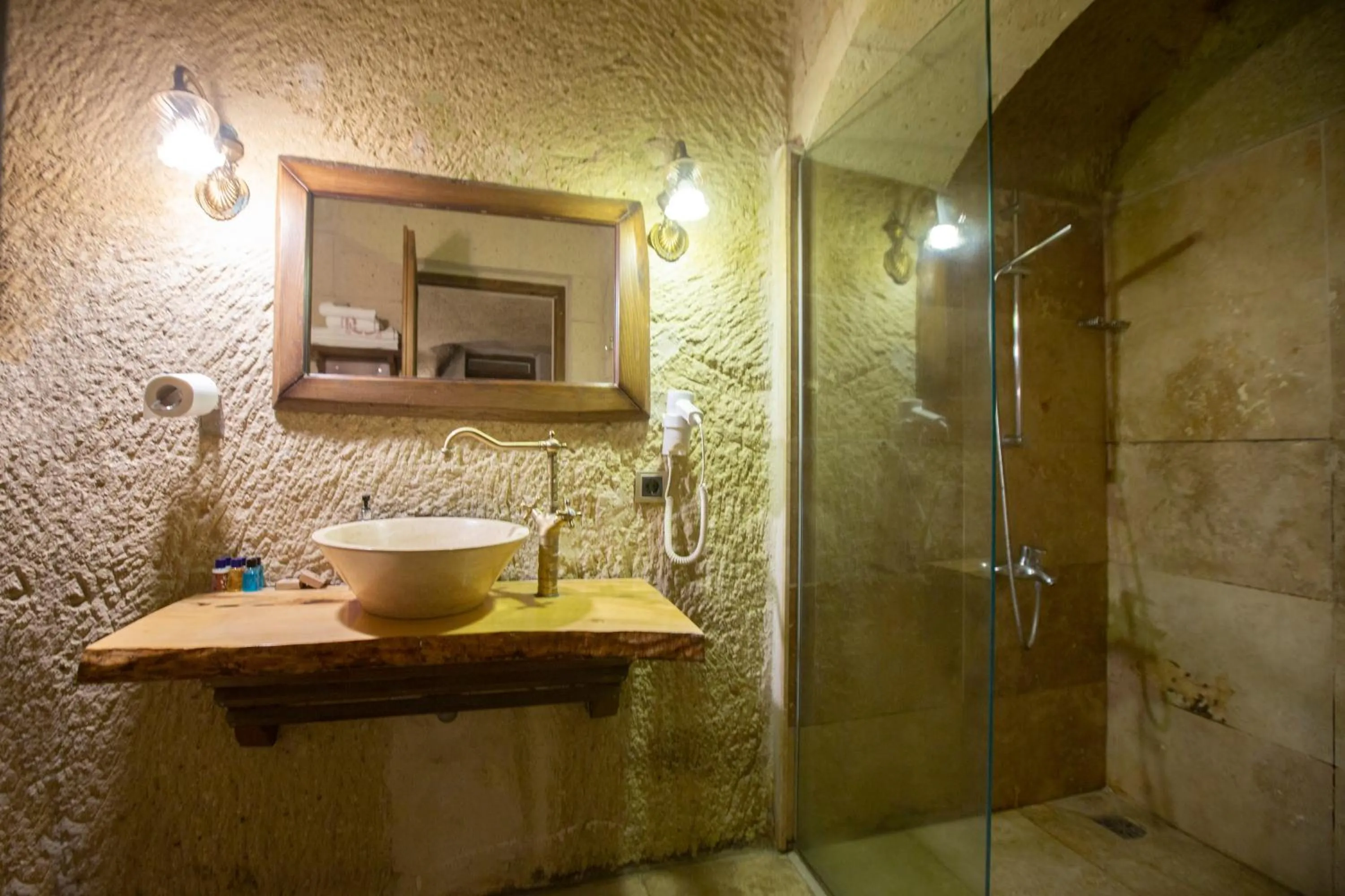 Shower in Antique House Cappadocia