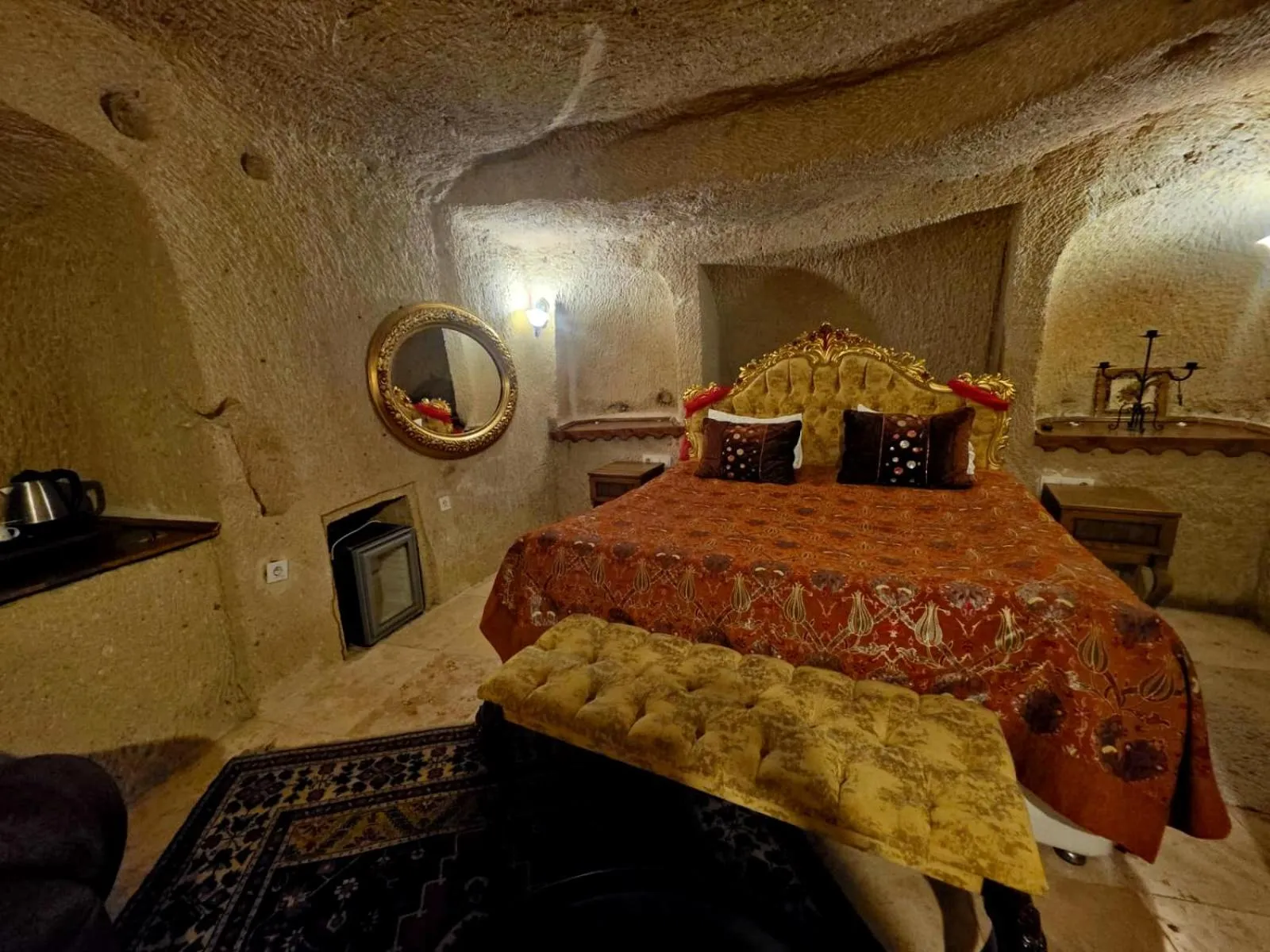 Bed in Antique House Cappadocia