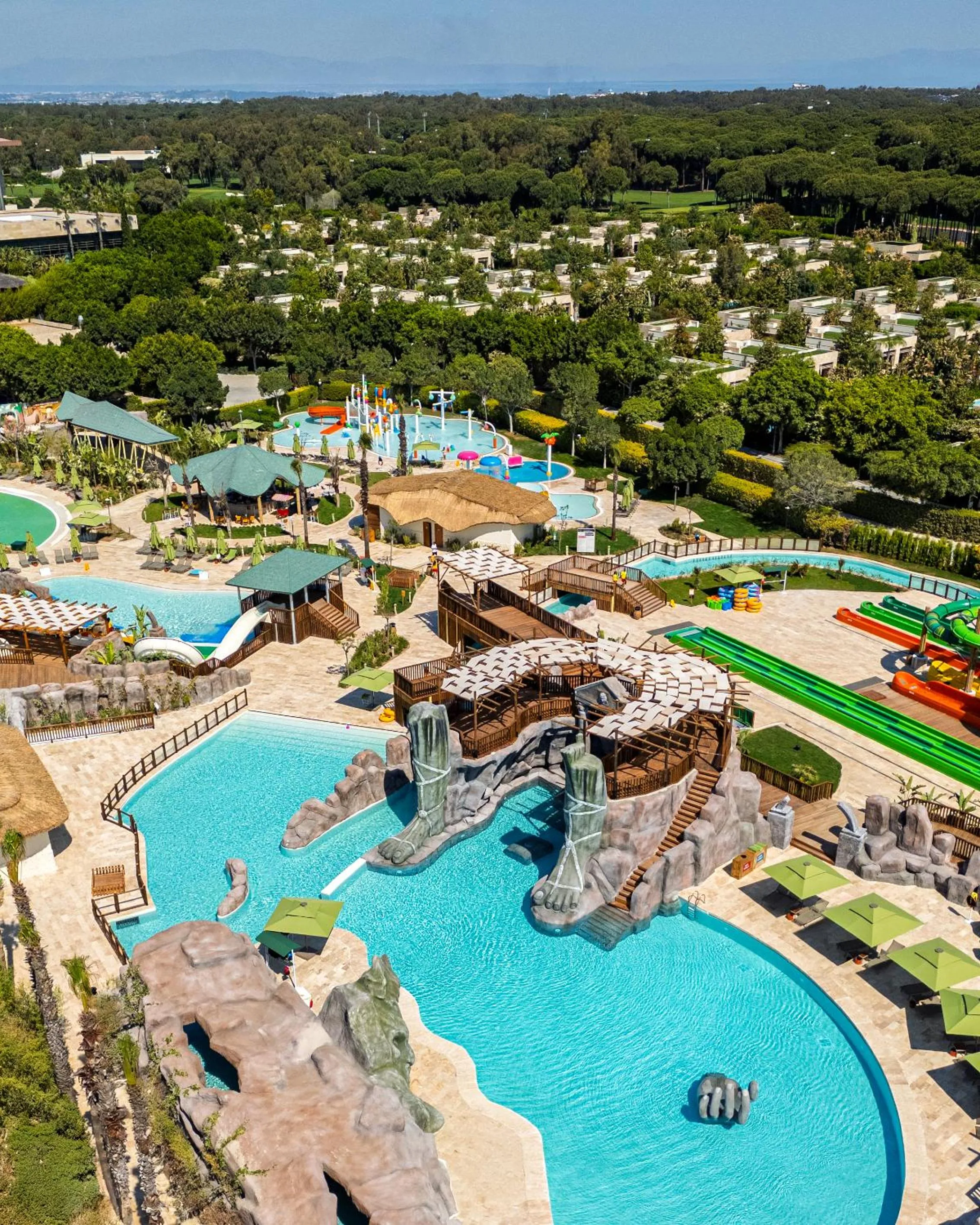 Swimming pool in Regnum Carya