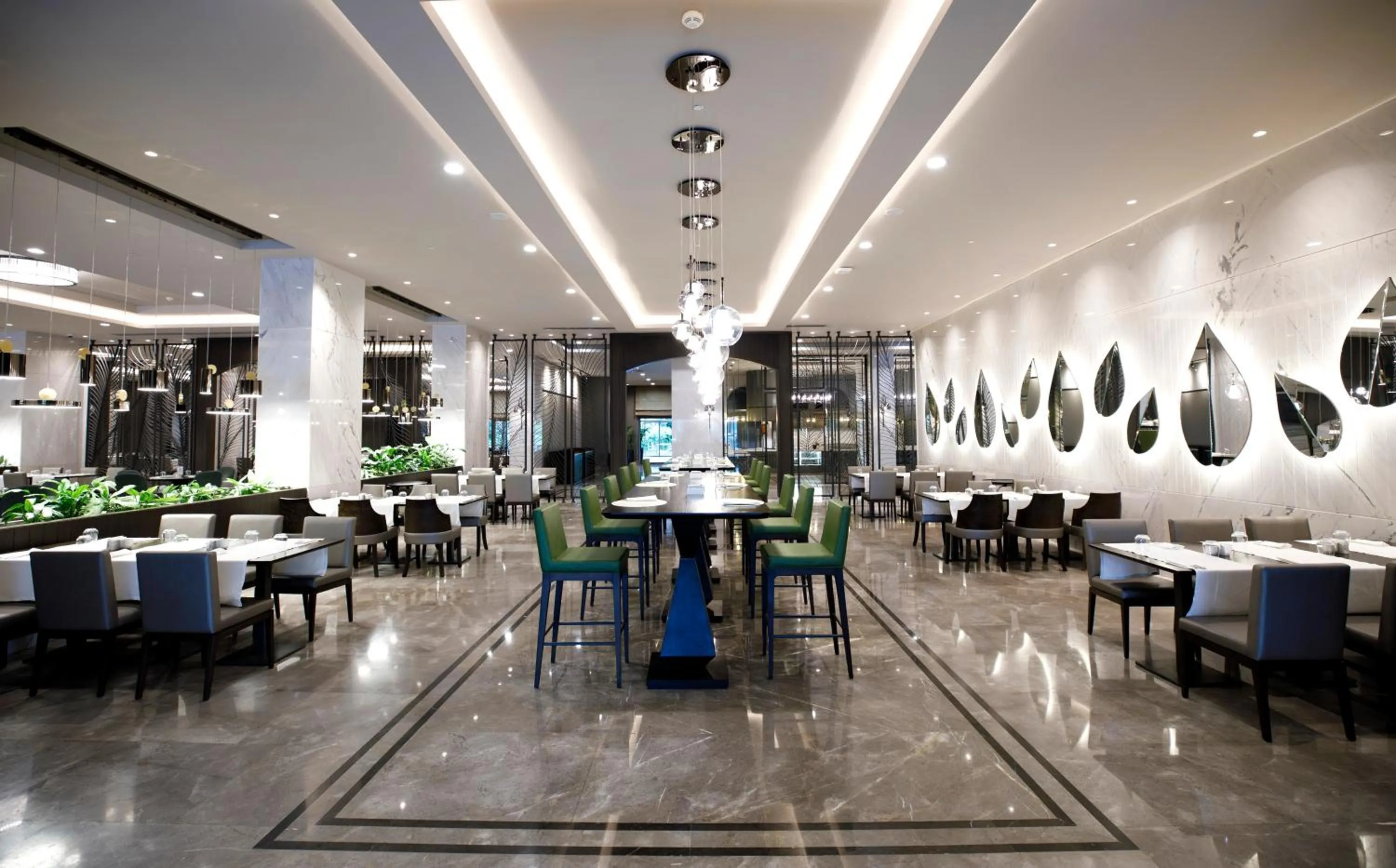 Restaurant/places to eat in Regnum Carya