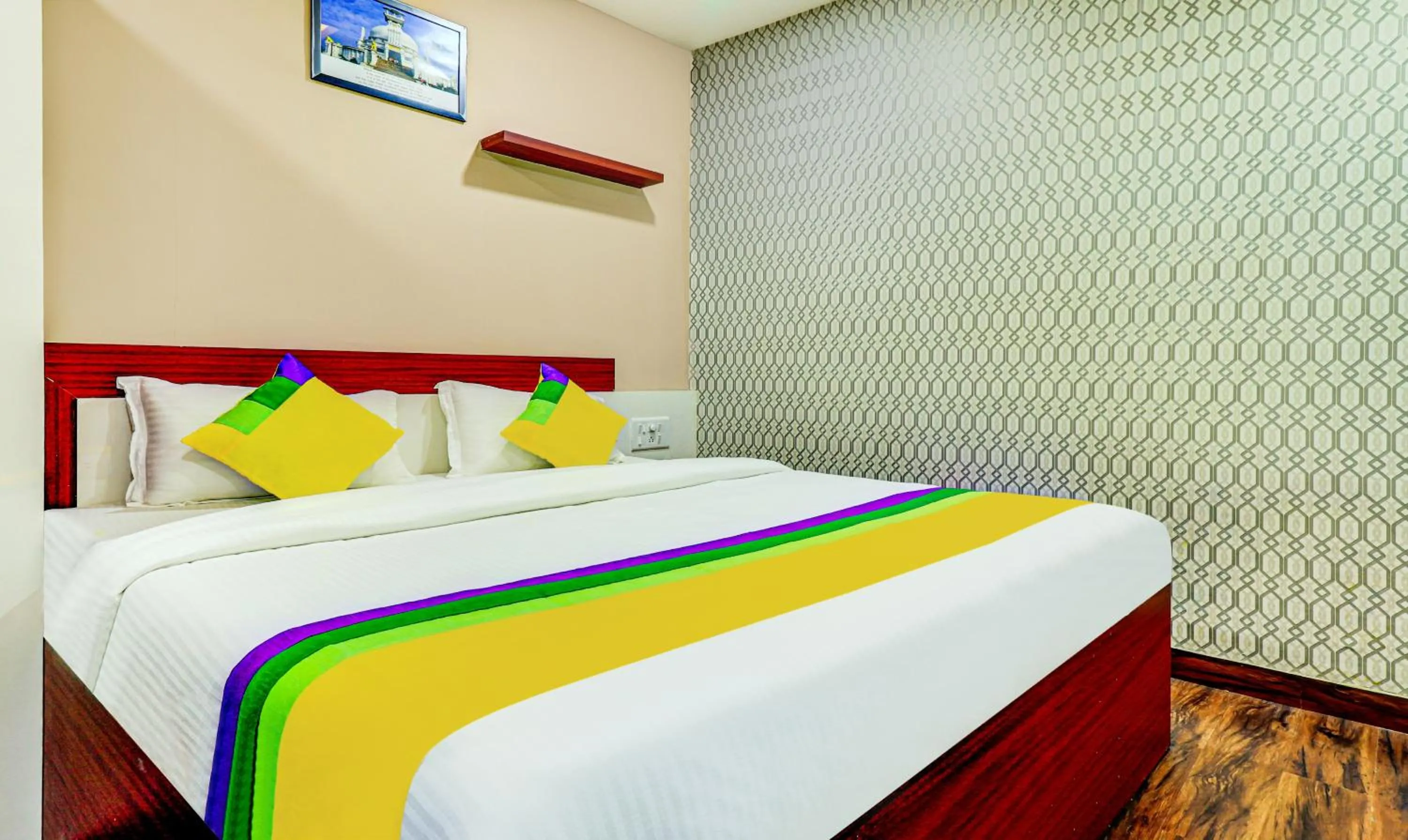 Bedroom, Bed in Itsy Hotels Aasma Luxury Villa