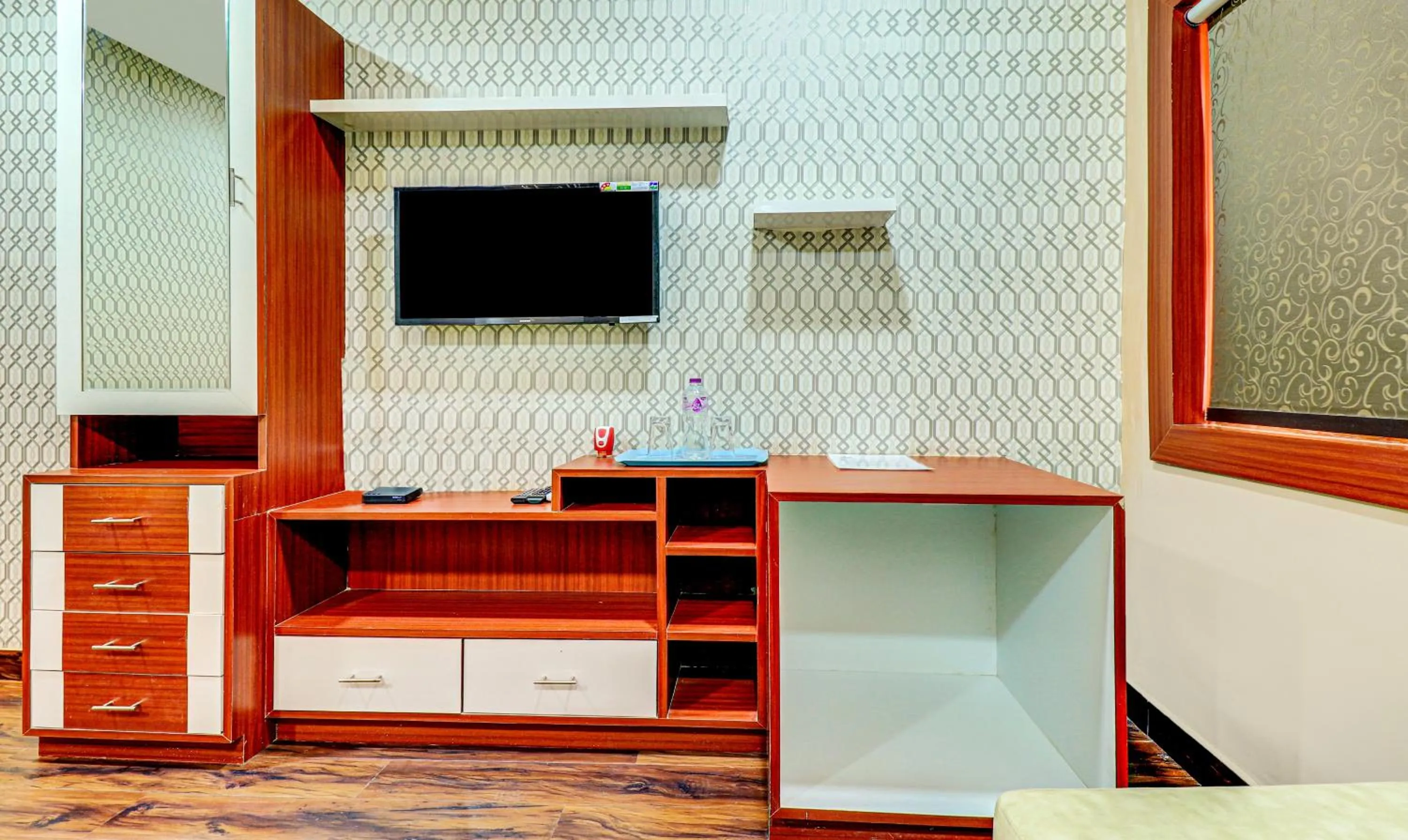 Bedroom in Itsy Hotels Aasma Luxury Villa