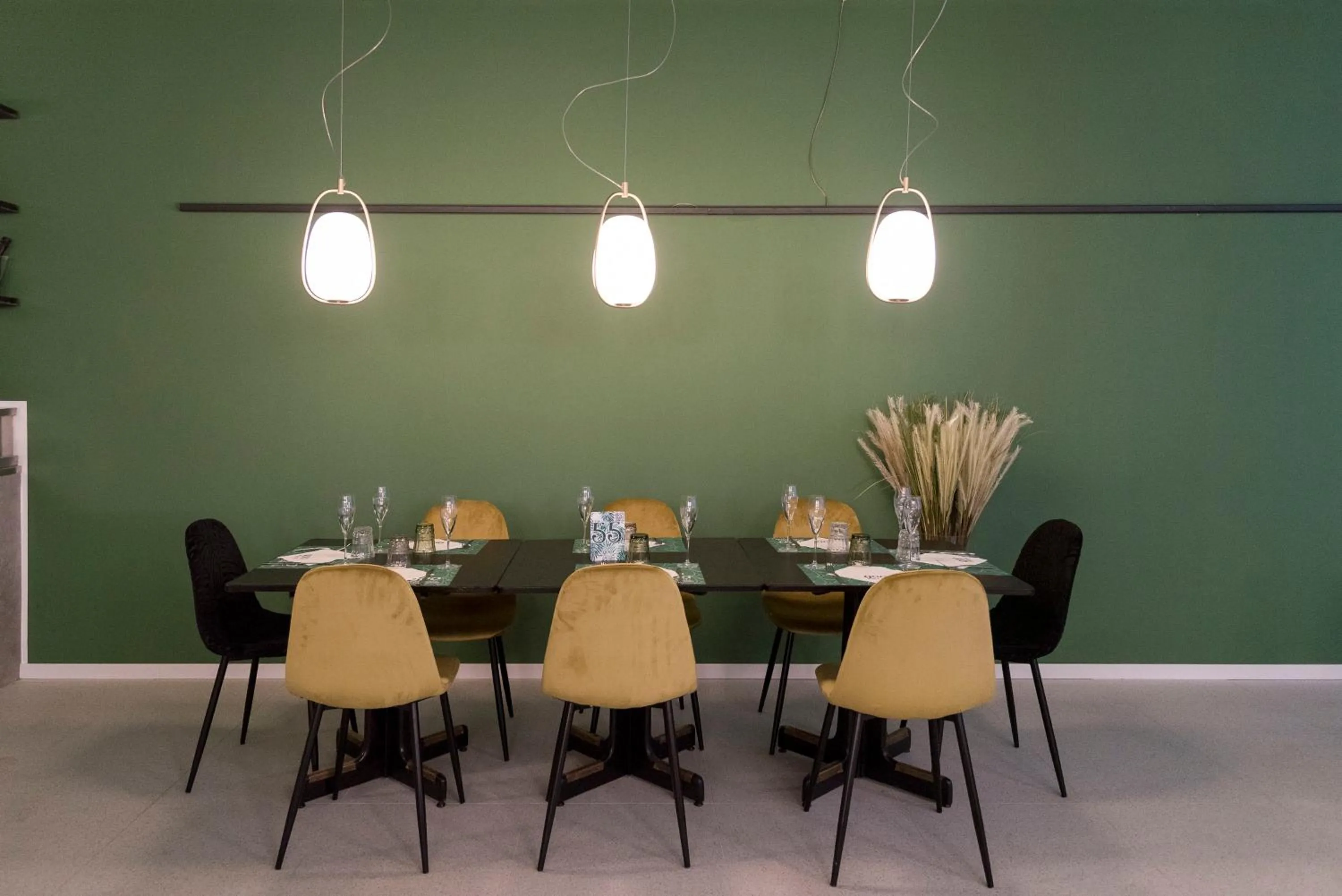 Restaurant/places to eat in ALBERGO 900Strati