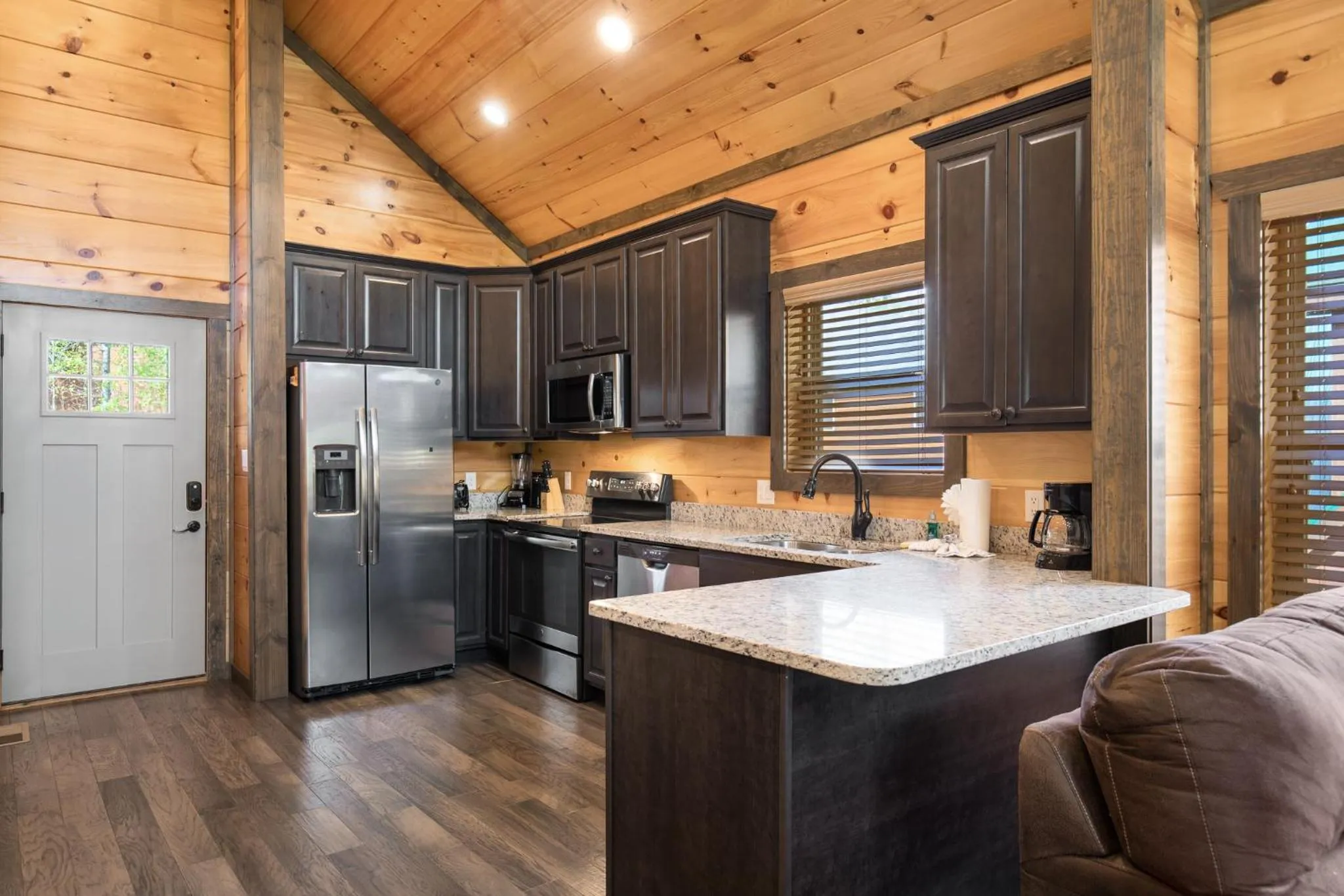 Property building in Poolin Around