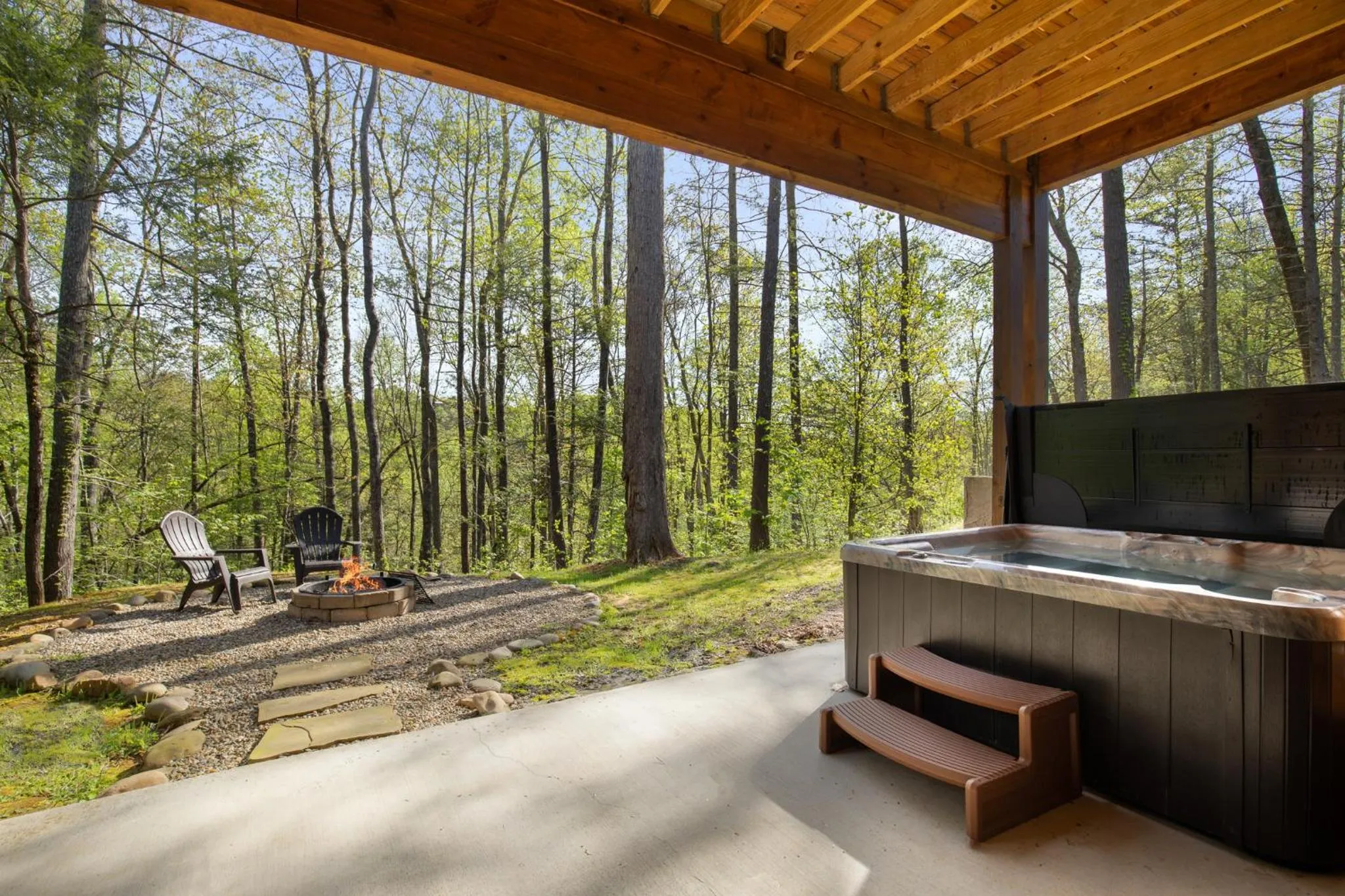 Property building in Poolin Around