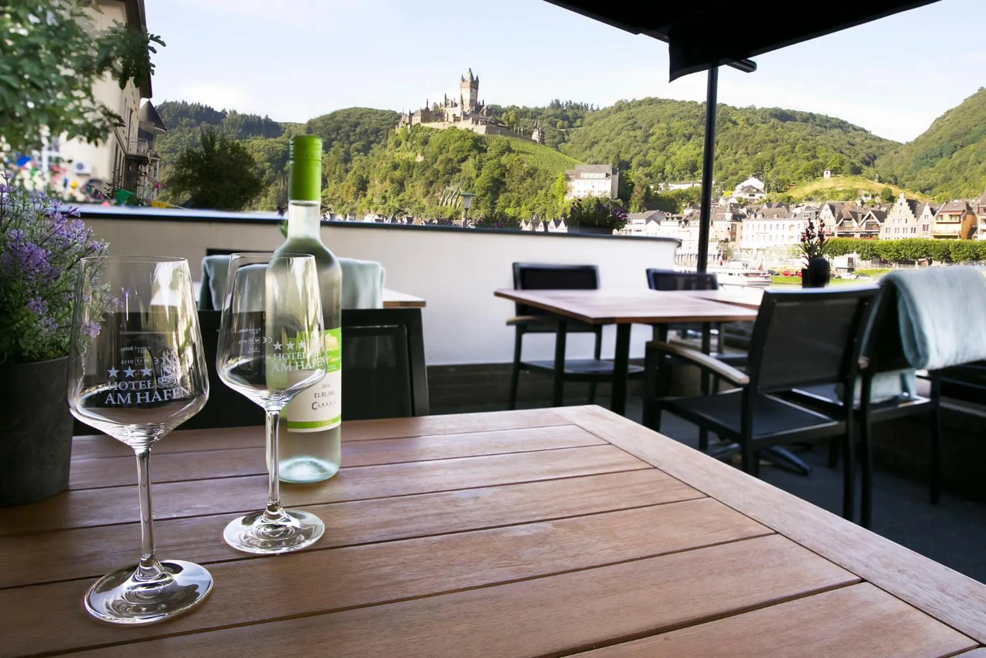 Balcony/Terrace in Hotel am Hafen