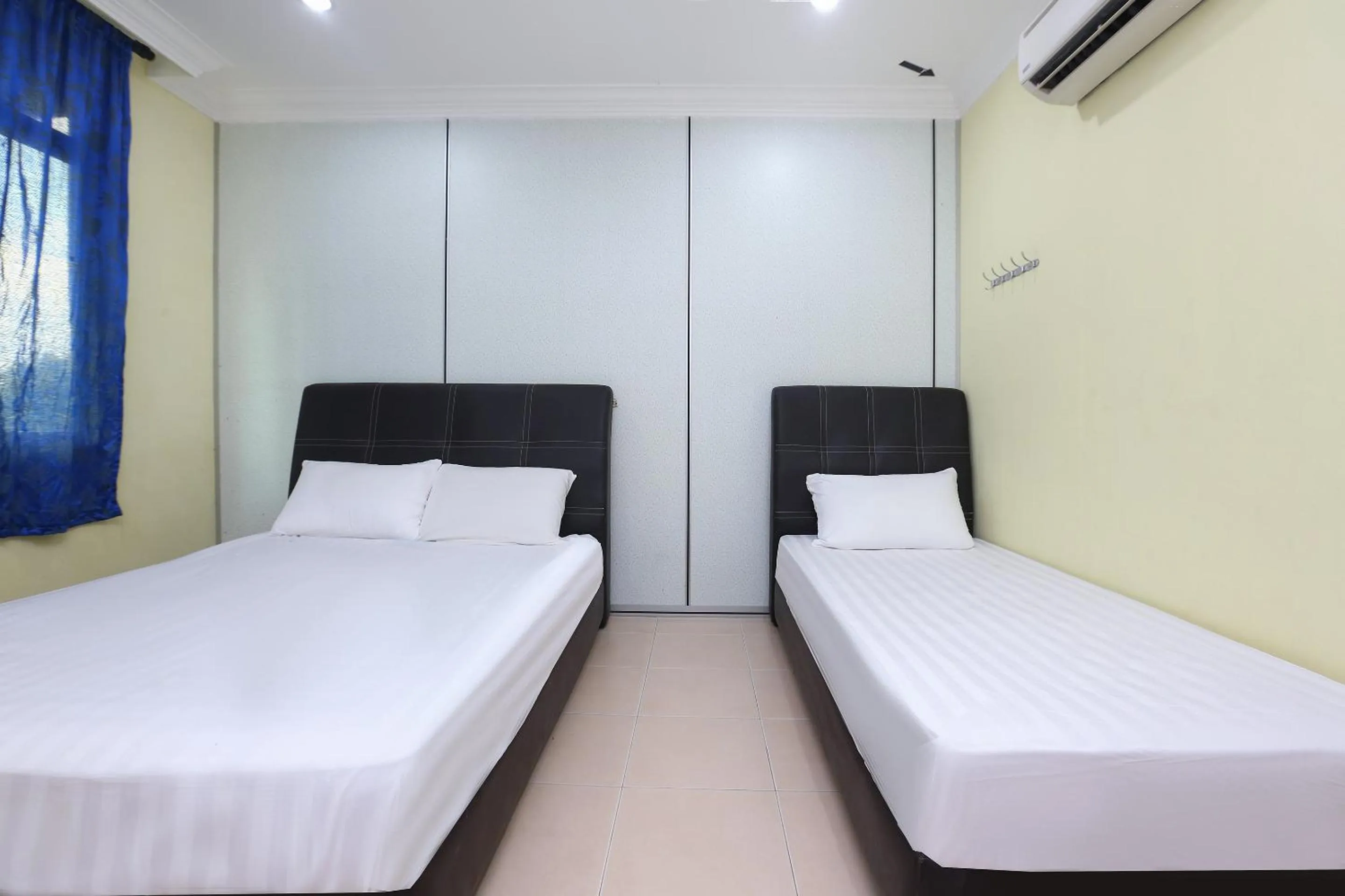 SPOT ON 89857 Azra Inn (rumah Tumpangan)