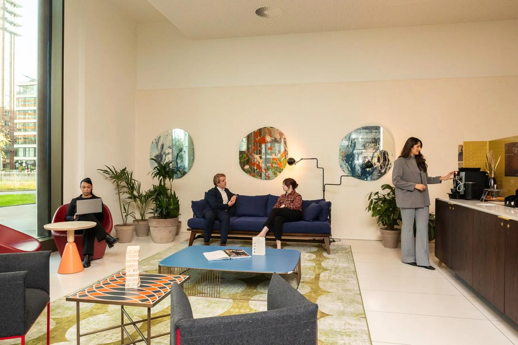 Lobby or reception in PREMIER SUITES Amsterdam