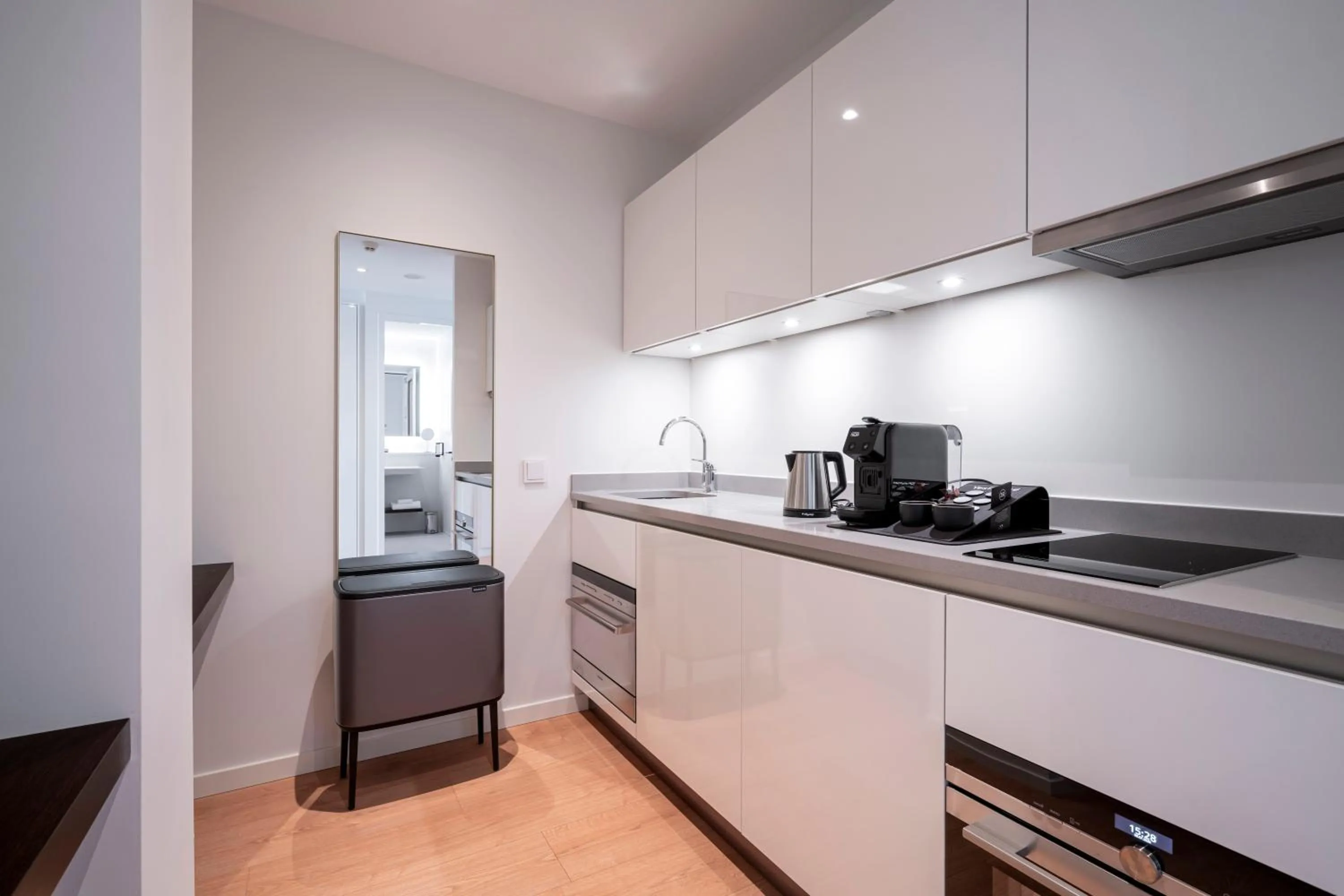 Kitchen or kitchenette in PREMIER SUITES Amsterdam