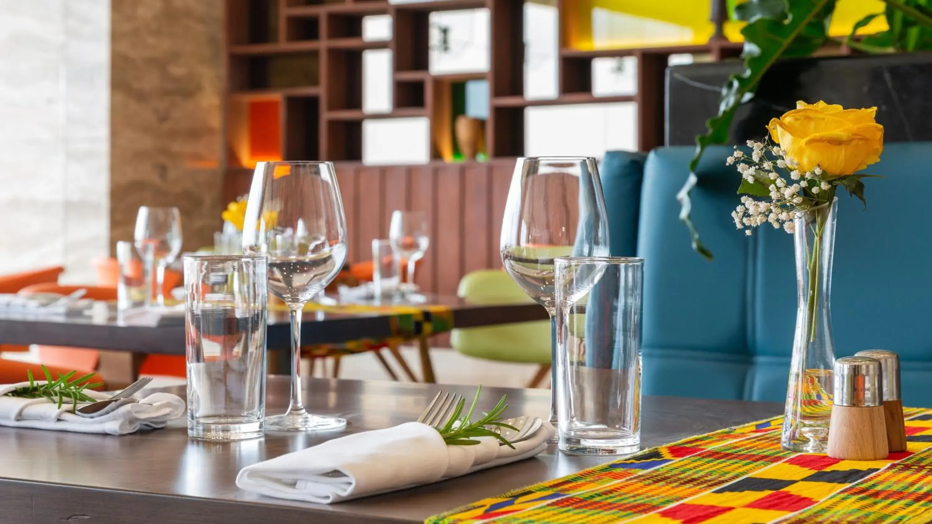 Restaurant/places to eat in Emara Ole-Sereni Restaurant/places to eat in Emara Ole-Sereni